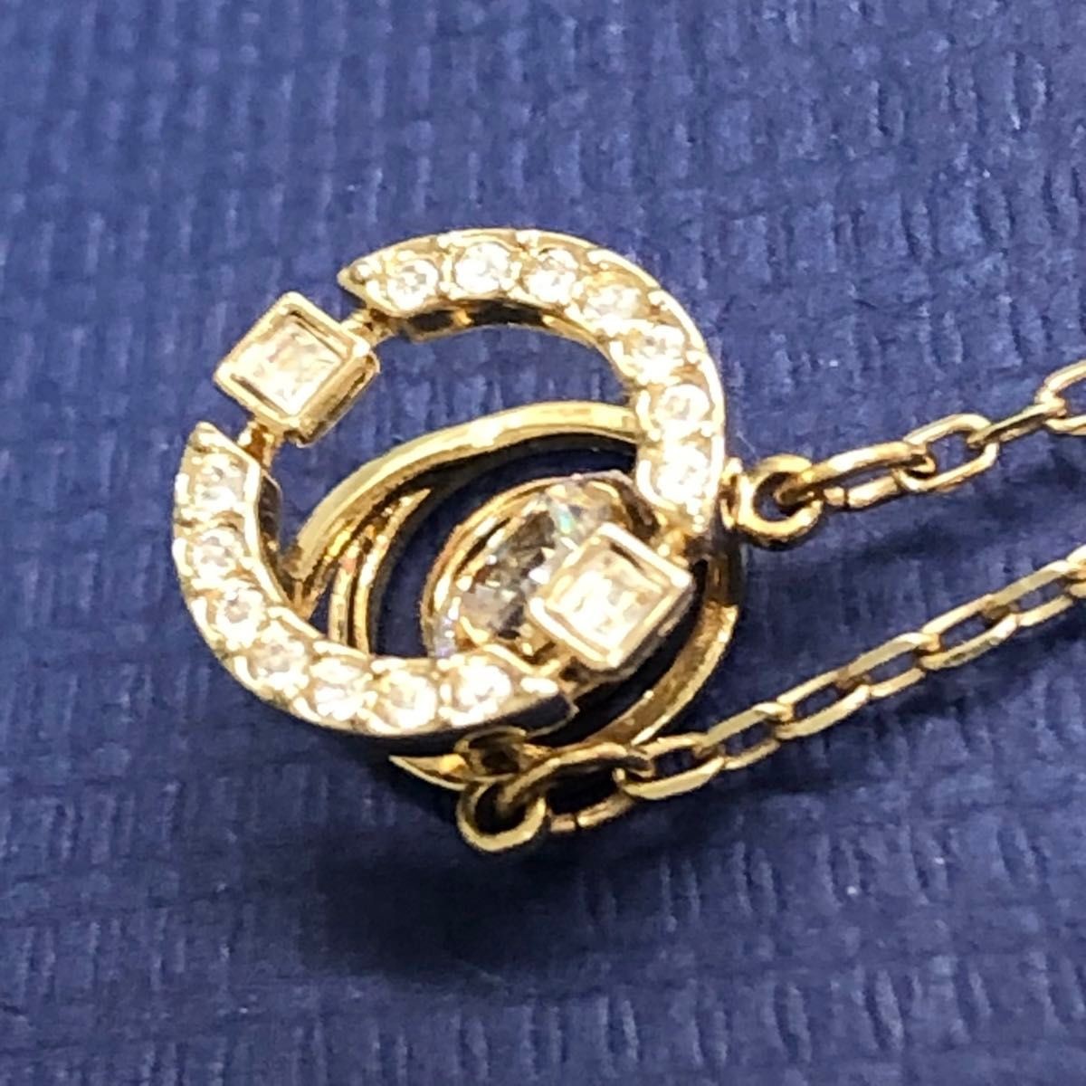 Swarovski Sparkling Dance Necklace Round Cut Crystal Pendant Gold Tone Chain