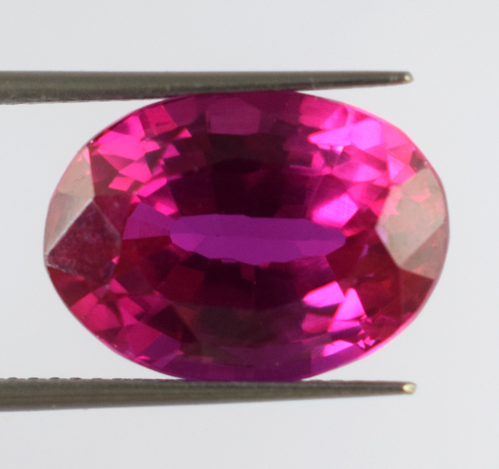 Natural Padparadscha Pink Sapphire 13.95 Ct Oval Loose Gemstone Certified T6721