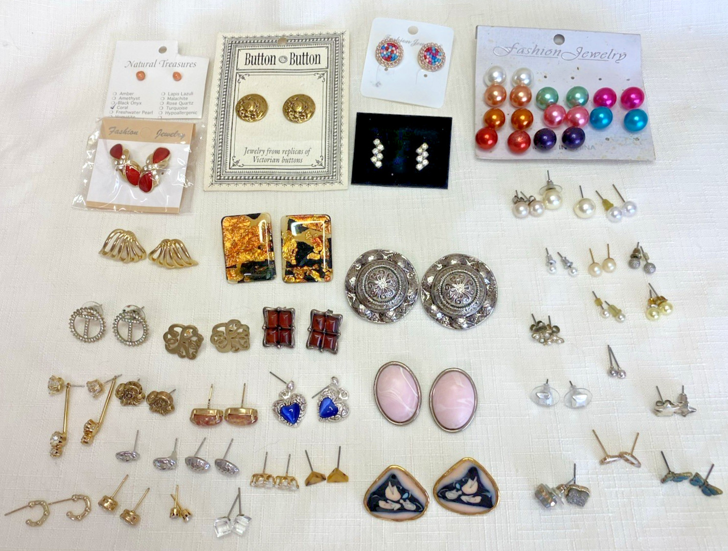 COSTUME JEWELRY EARRINGS LOT 47 Pairs Stud Mixed Rhinestone Pearl Multicolor