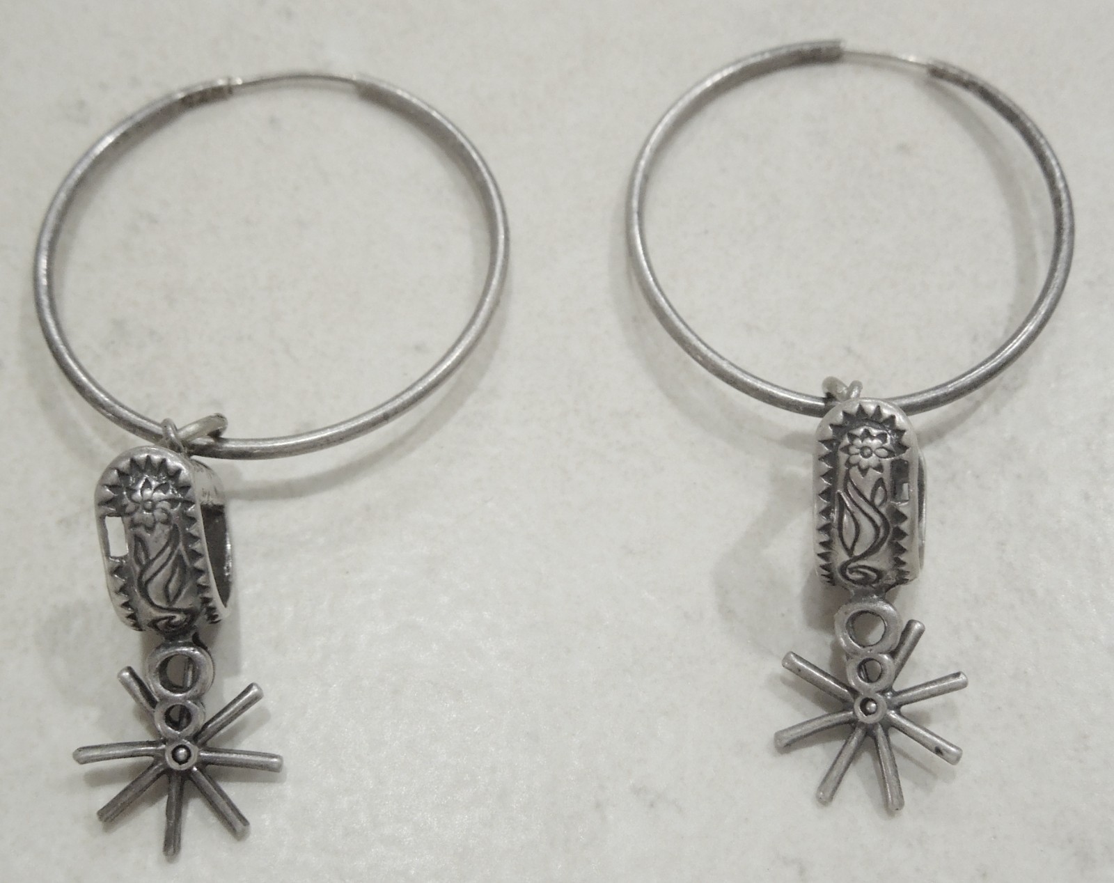 Vtg 925 Sterling Silver Western Cowgirl Stirrup & Moving Spurs Hoop Earrings