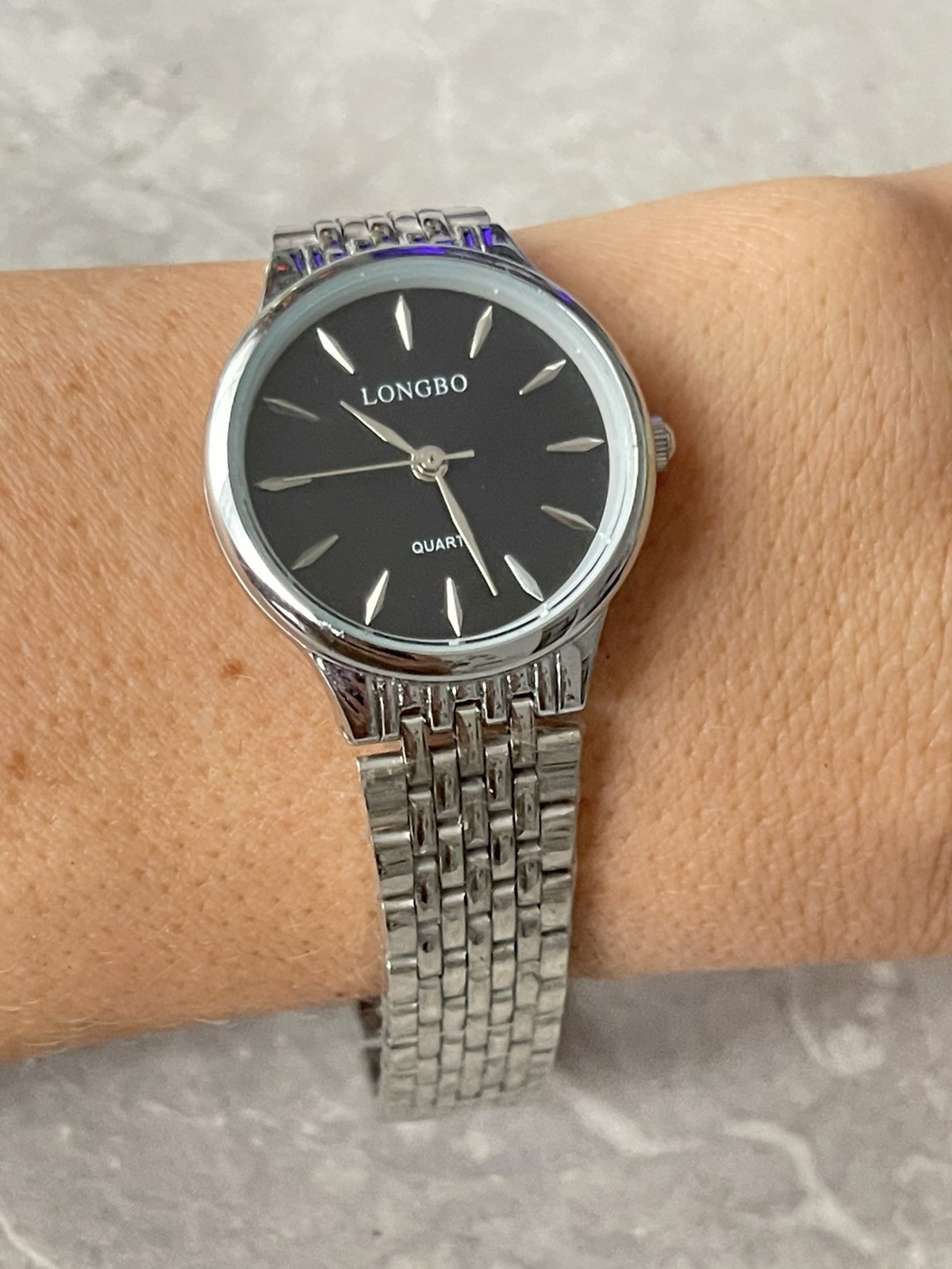 Longbo watch 80302L Silver Tone Bracelet Black Face Unisex AS19 Casual