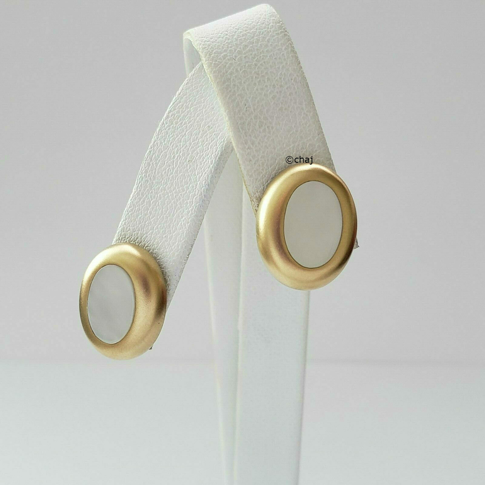 STEPHANIE KANTIS Fine 18K Solid Yellow Gold Mother of Pearl Stud Earrings
