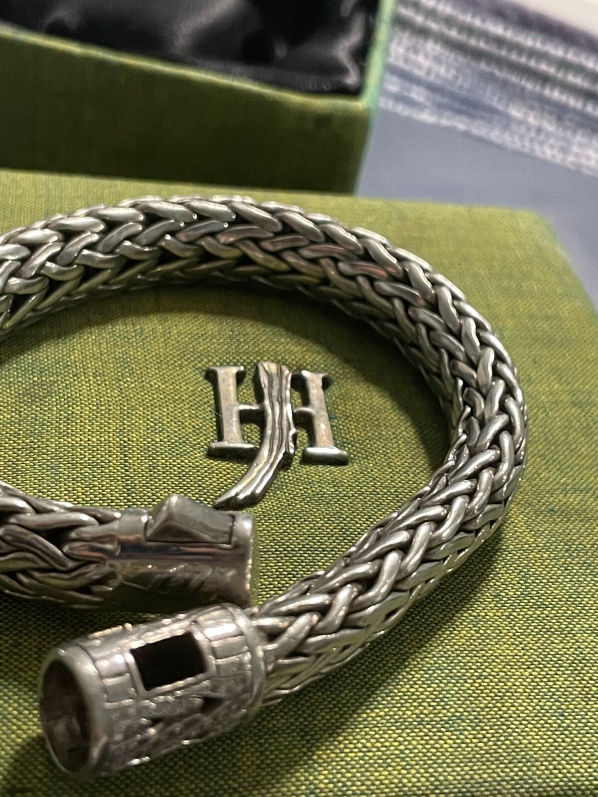 John Hardy 2001 Diamond 10.8MM Bracelet 18K , 925