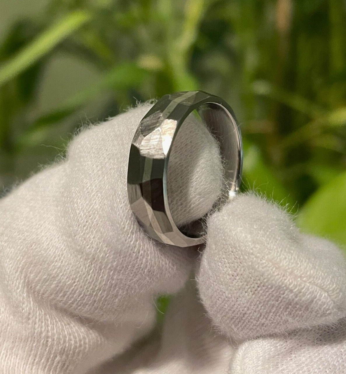 6mm Facet Cut Profile Titanium Band, Silver Stripe Inlay, Smooth Finish