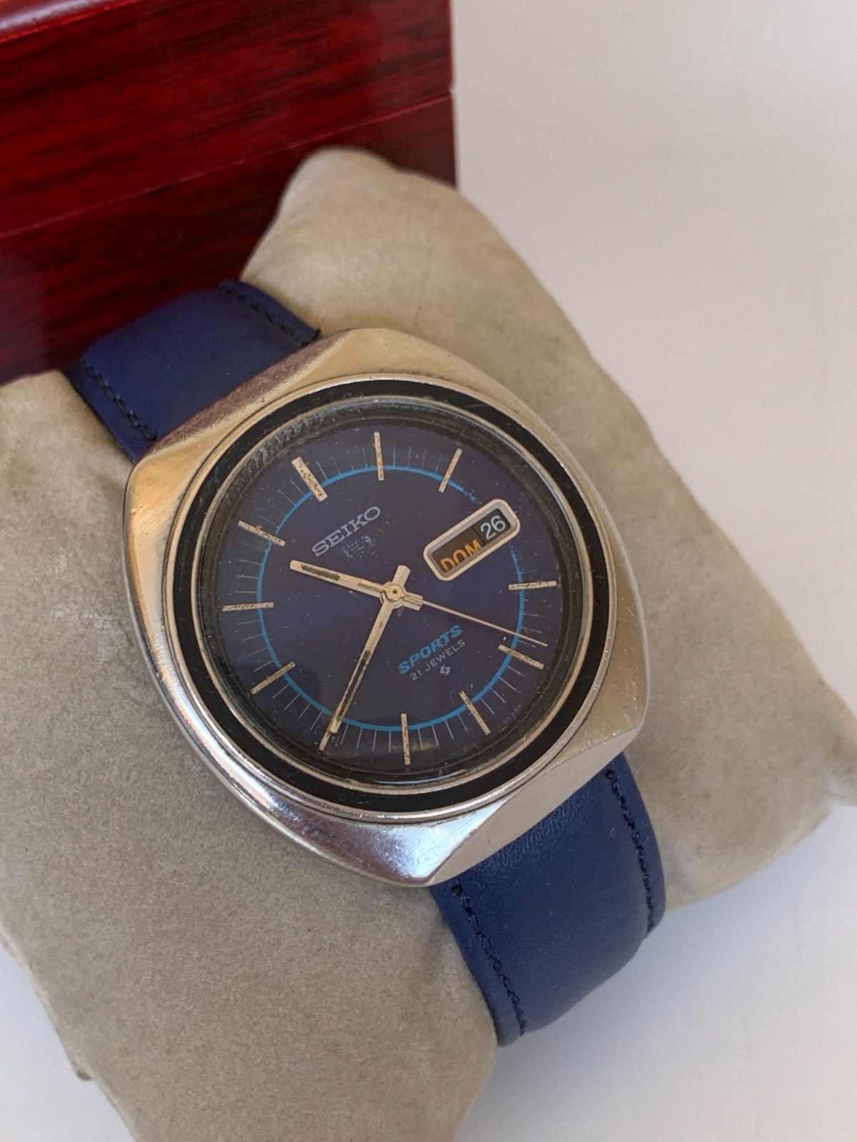 Vintage Seiko 5 Sports 6319-8070 Watch 1970s Blue Dial UFO Automatic 41mm Jumbo