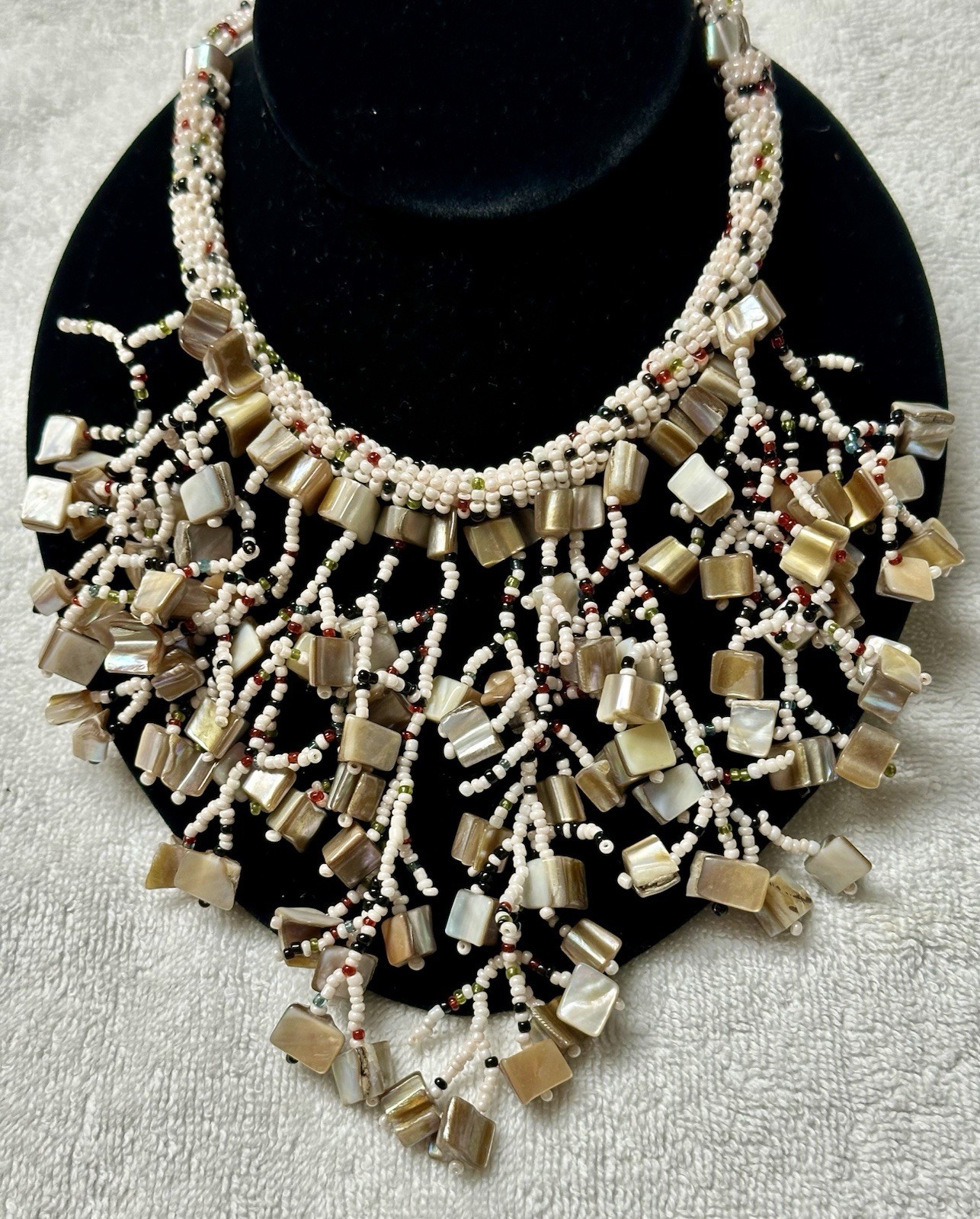 White Black Brown Seed Bead Collar MOP Chunk Dangle Bib Necklace n0237