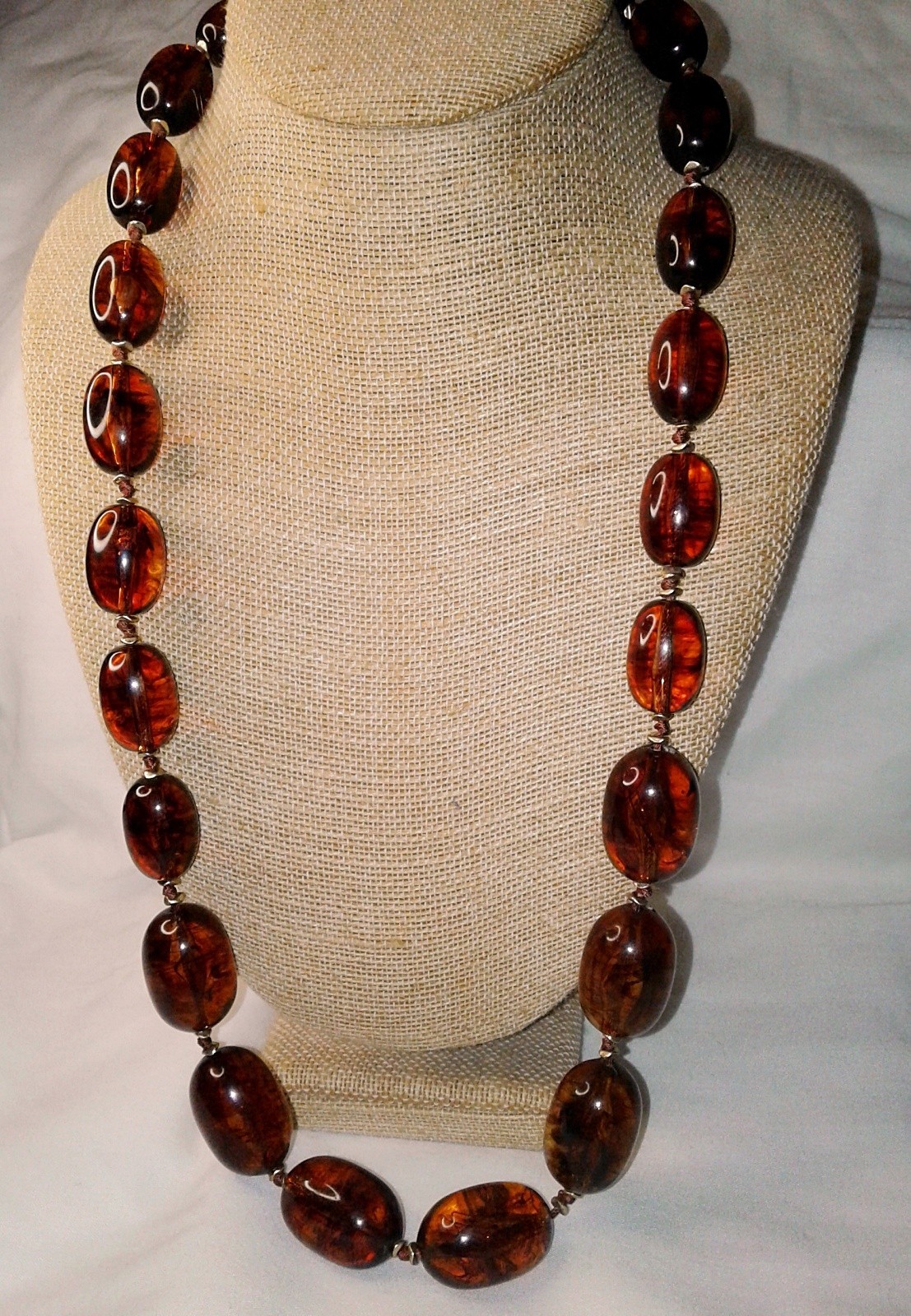 Heavy True Vintage Lucite or Bakelite Root Beer Graduated Bead Necklace Chunky