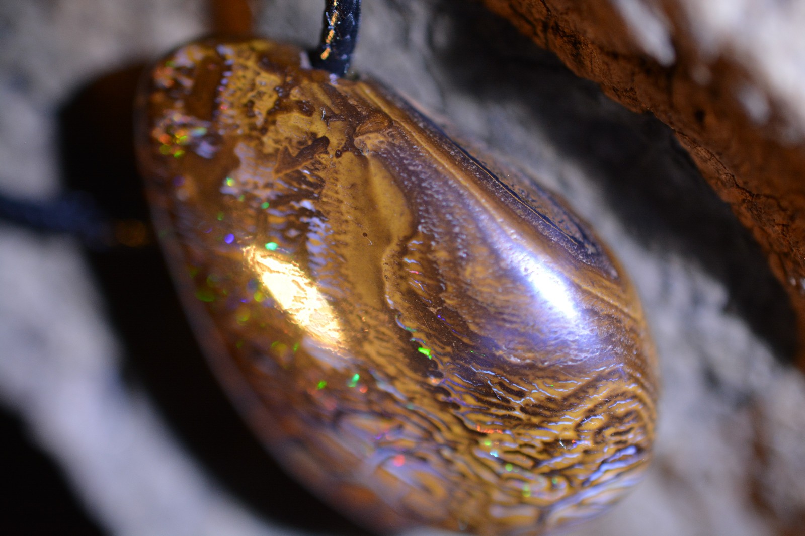81ct 35x25x11 Nice Multicolor Koroit Nut Boulder Matrix Opal Australia gem