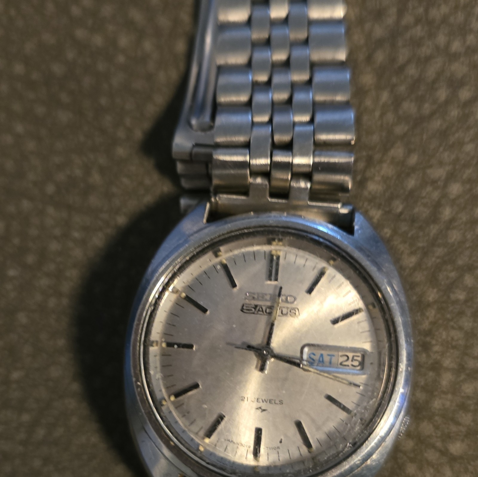 Seiko 5 Actus Men’s Automatic 21J Silver Dial Day/Date SS Bracelet Watch