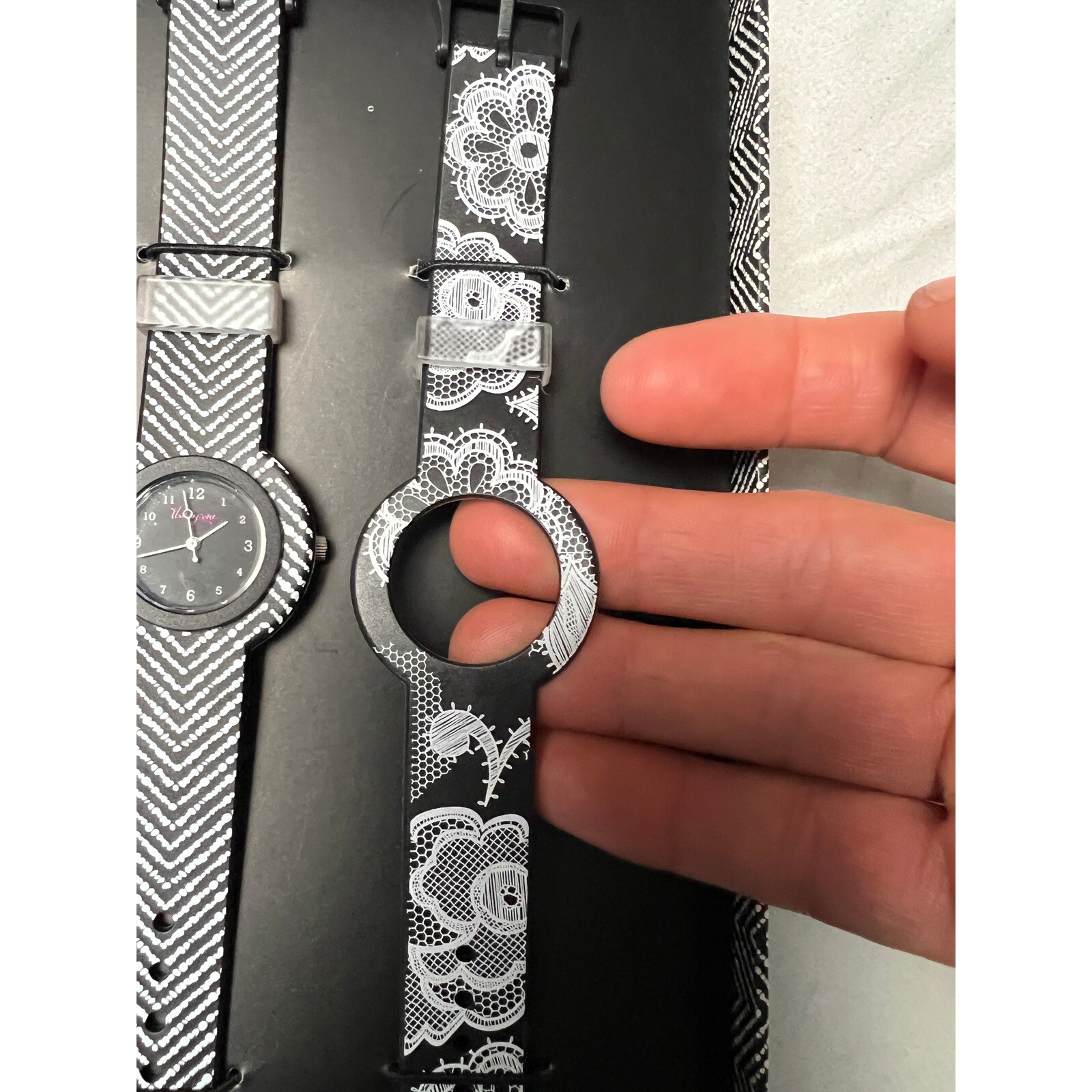 Thirty-One Kids Watch Set Interchangeable Bands Black White Botanical Lace