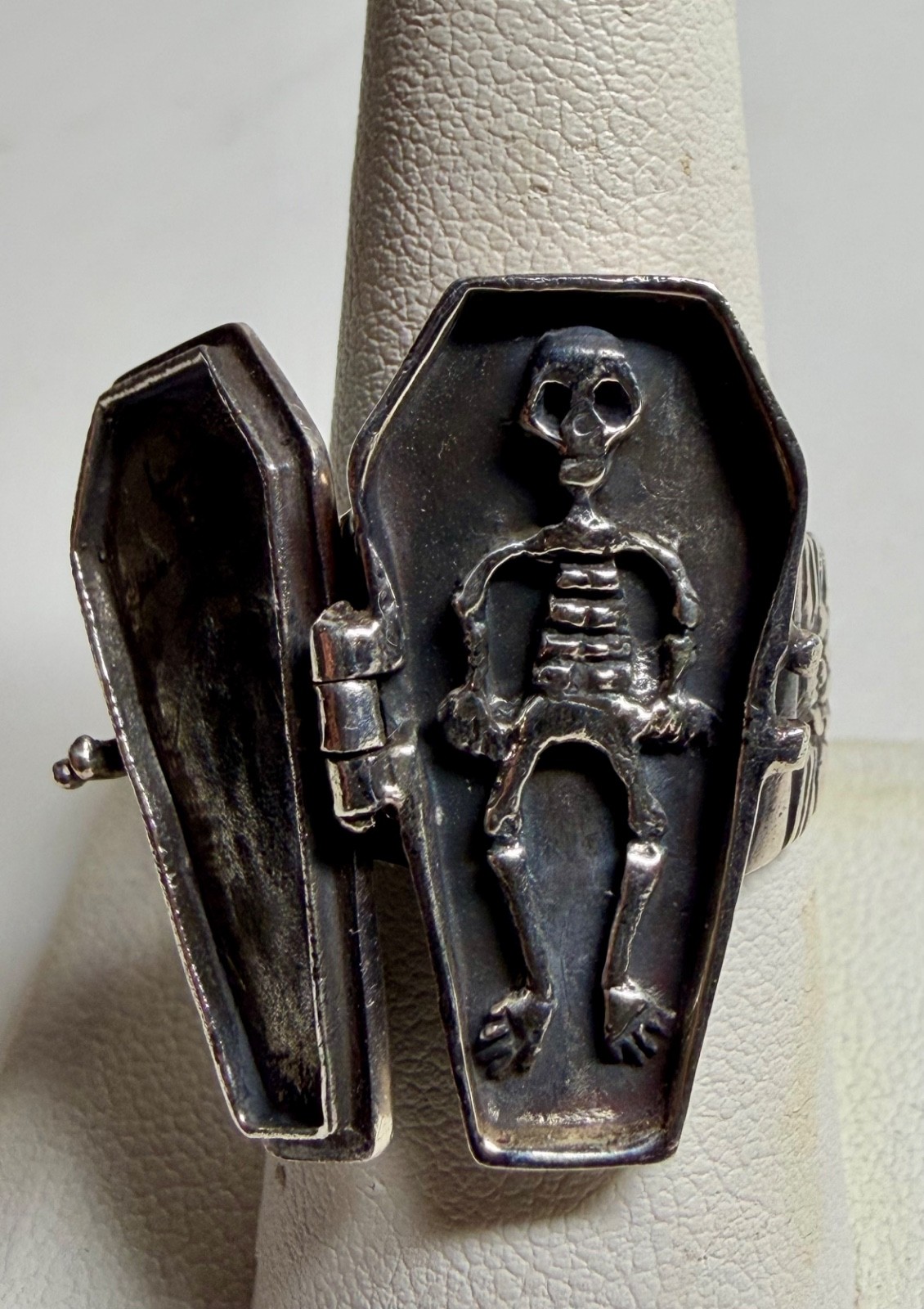 Coffin Cross Poison Sterling Silver Ring Skeleton Memento Mori Size 7.5 Vintage
