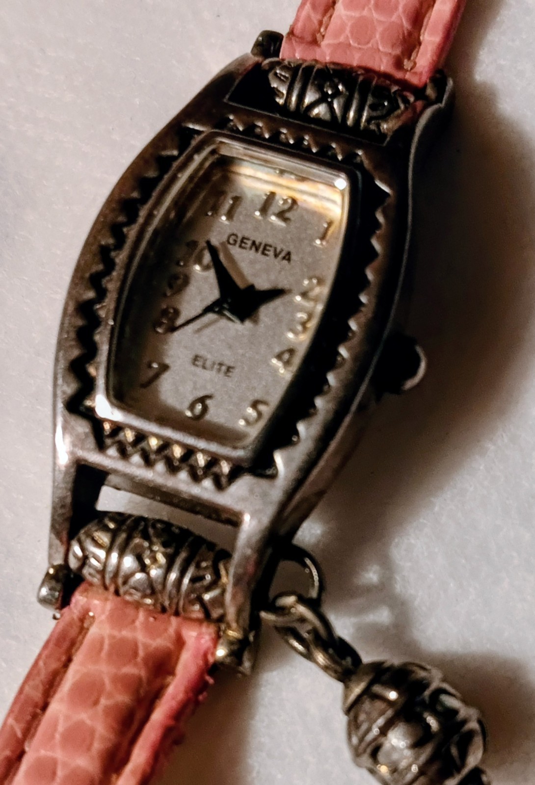 LOT OF 8 MENS WOMENS VINTAGE WATCHES PULSAR LORUS SWISS ARMY GENEVA FOSSIL MORE