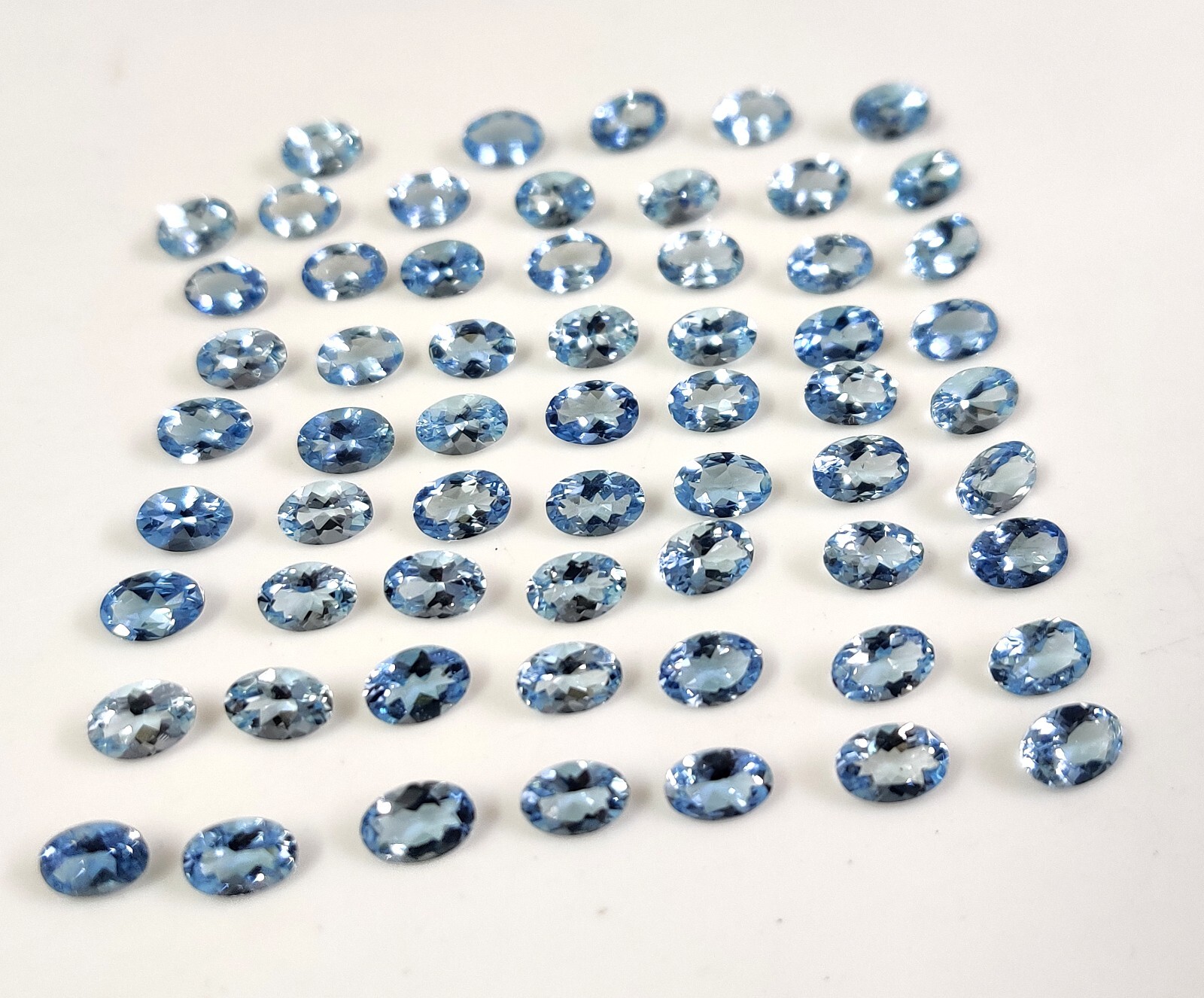 Natural Excellent Unheated Aquamarine Oval Cut 4X6 MM Wholesale Gemstone Lot
