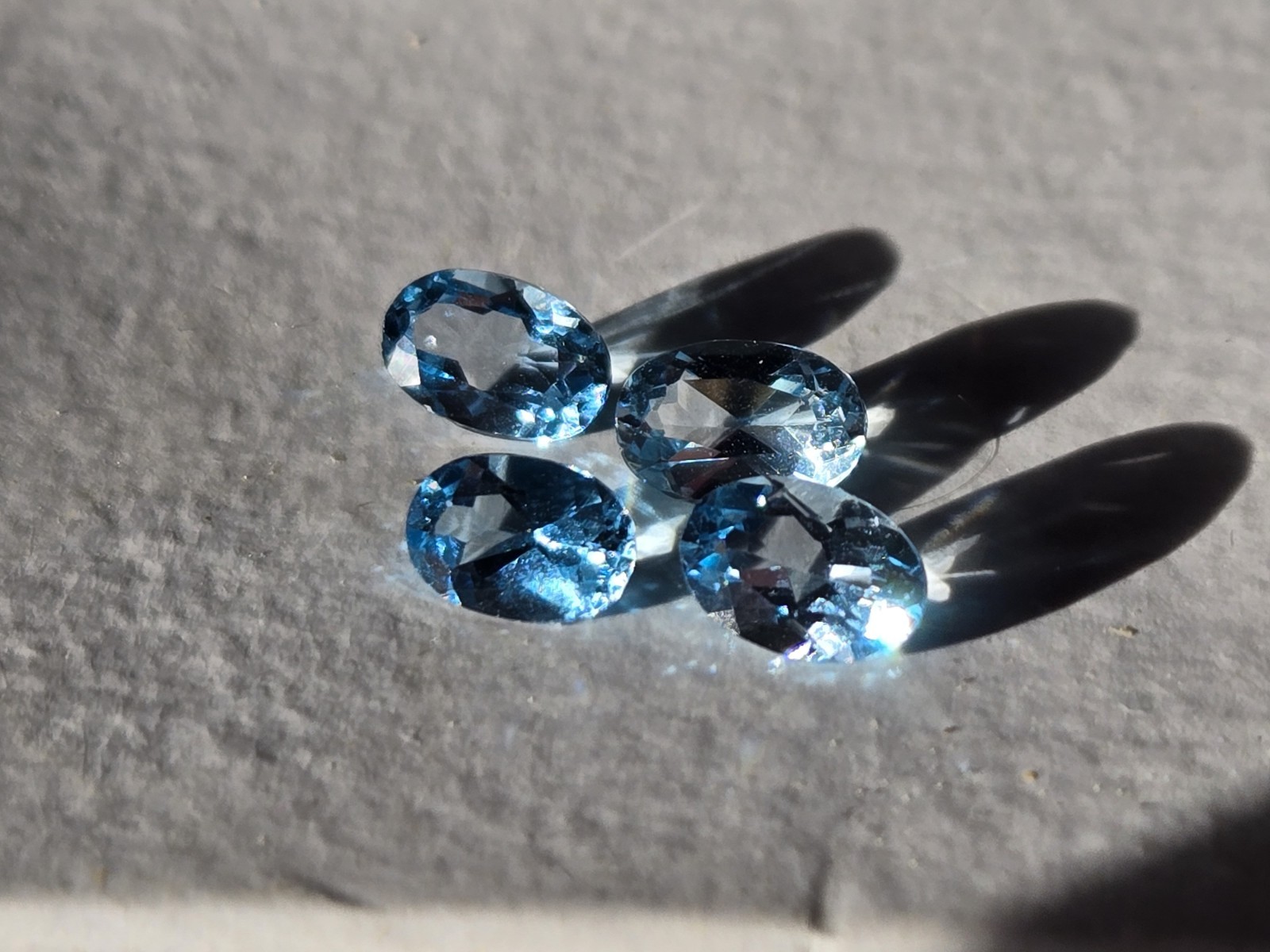 One Loose 6mm X 4mm Oval Cut Natural Blue Swiss Topaz Gemstone Approx .5 Ct