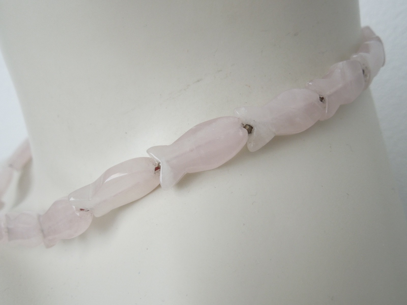 Vintage Necklace Collier Rose Quartz Pink Fish Elements 36.3 G/45 Cm