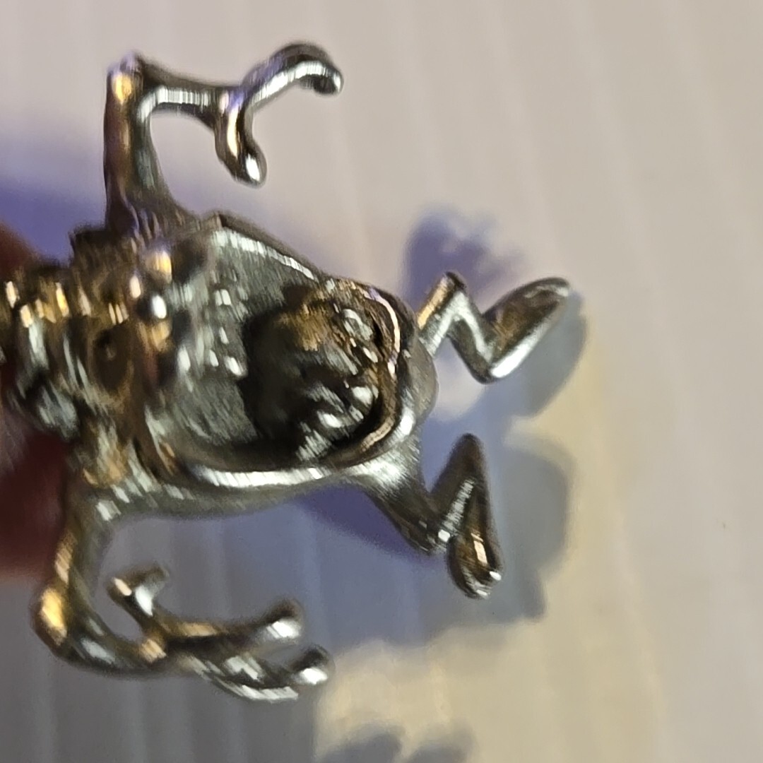 TAZ SIX FLAGS Vintage Pewter Pendant Charm / 26+” Adjustable Necklace