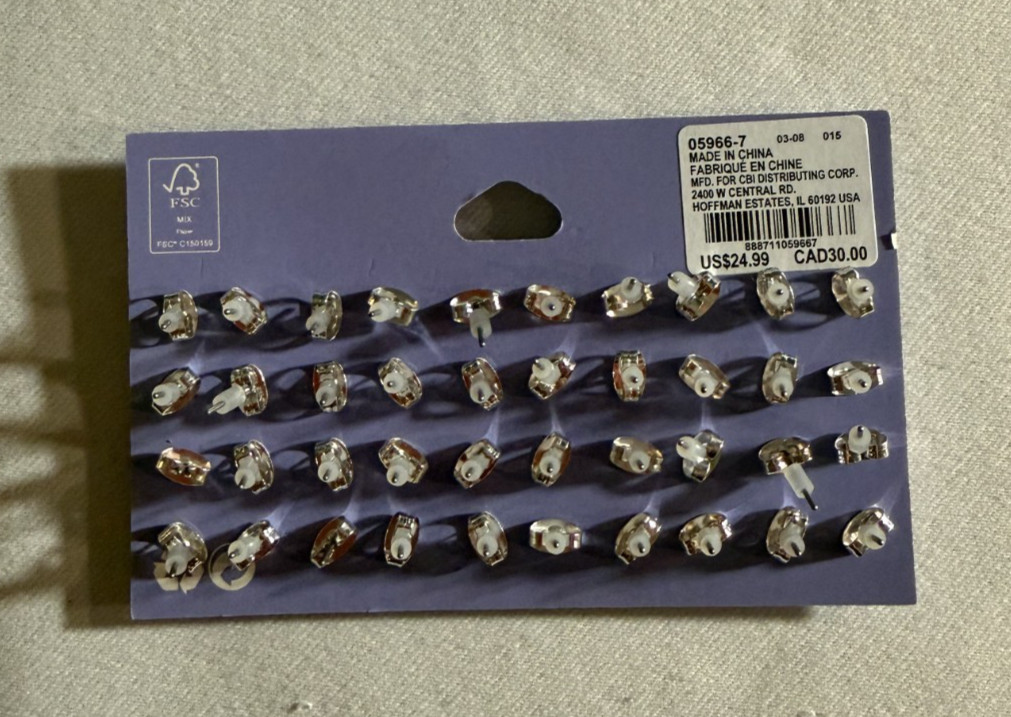 20 Pairs Of Claire’s Jewelry Earrings As Pictured.MSRP $25 NWT