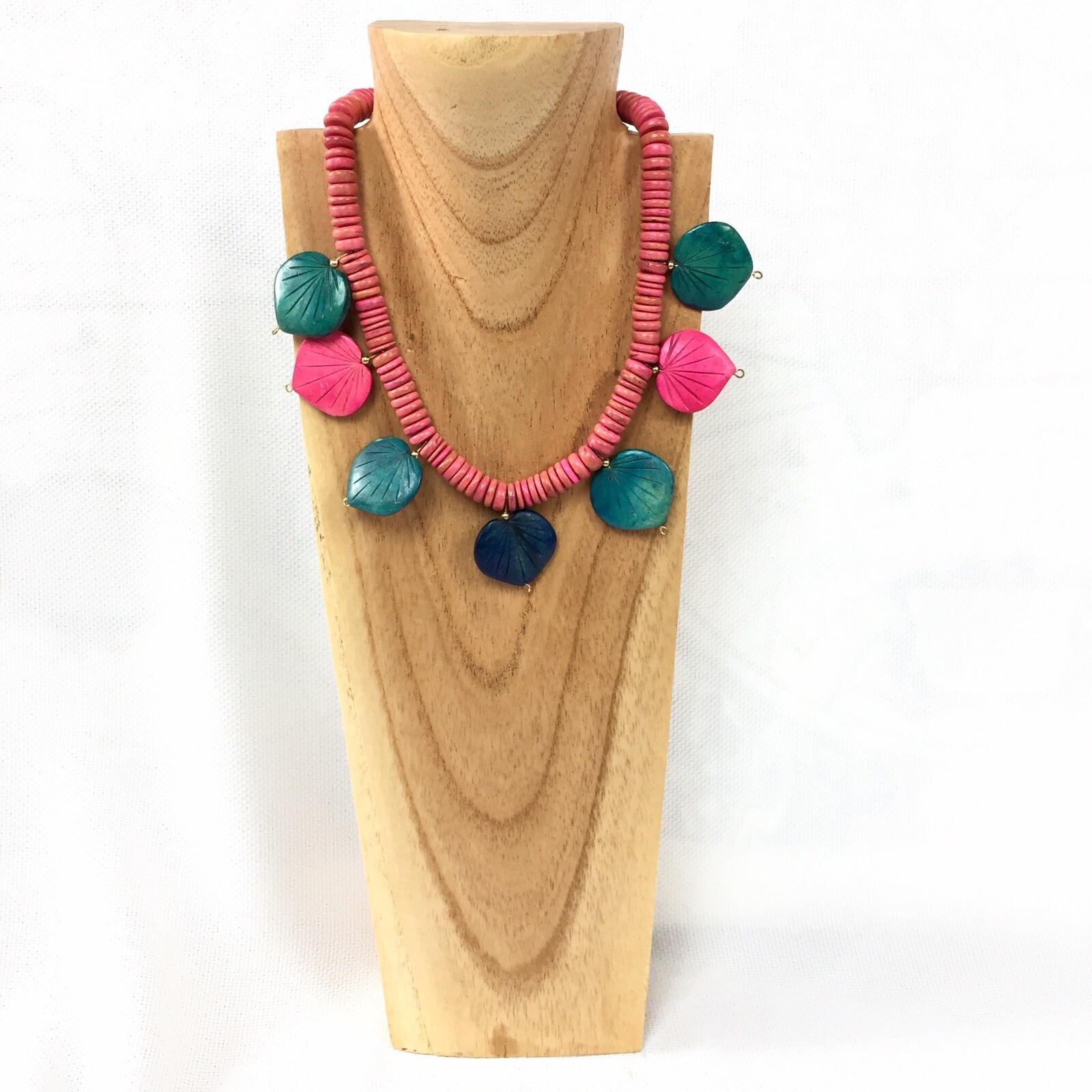 Vtg Tropical Wood Paradise Pink Leaf Necklace Womens Chunky Choker Necklace