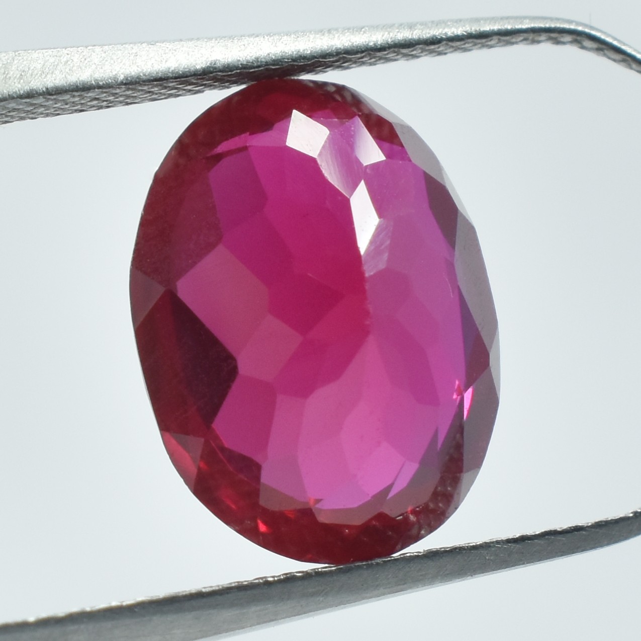 Red Ruby 6.00 Carat Natural Oval Shape Loose Gemstone CERTIFIED