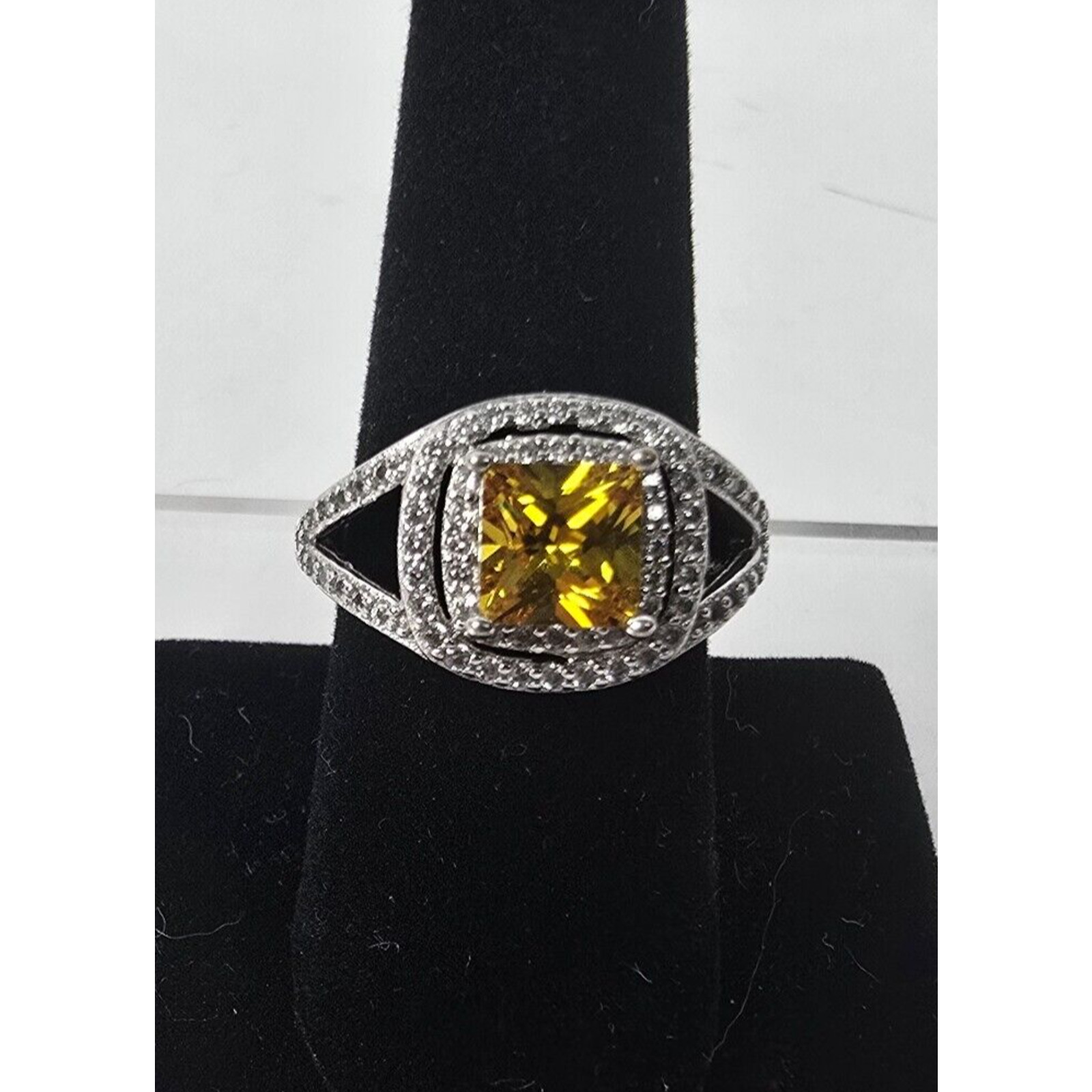 .925 Sterling Silver Citrine Color Gemstone Ring Women’s 8.5 New