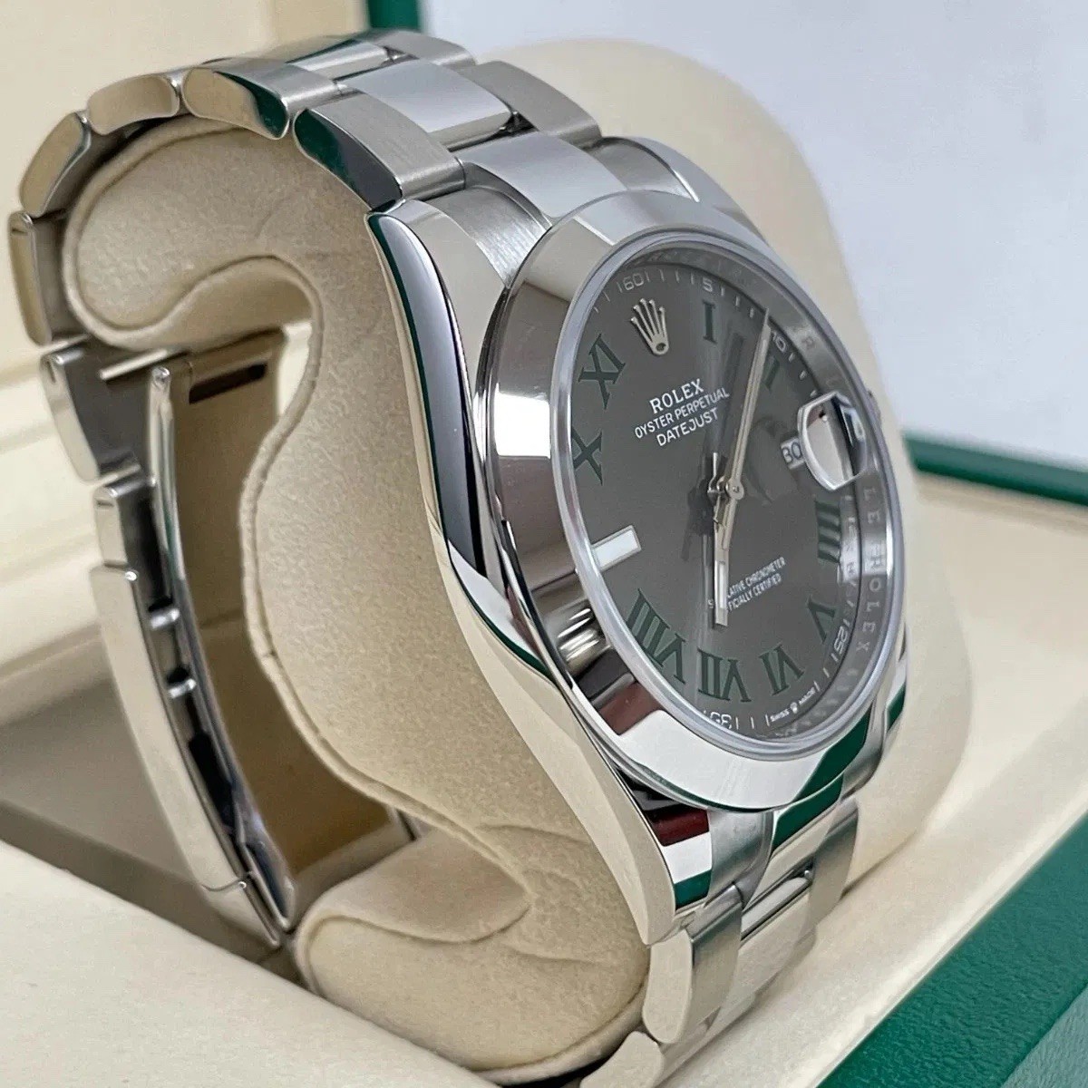 Rolex Datejust Automatic Date Gray/Green Roman Dial Smooth Bezel Box Papers