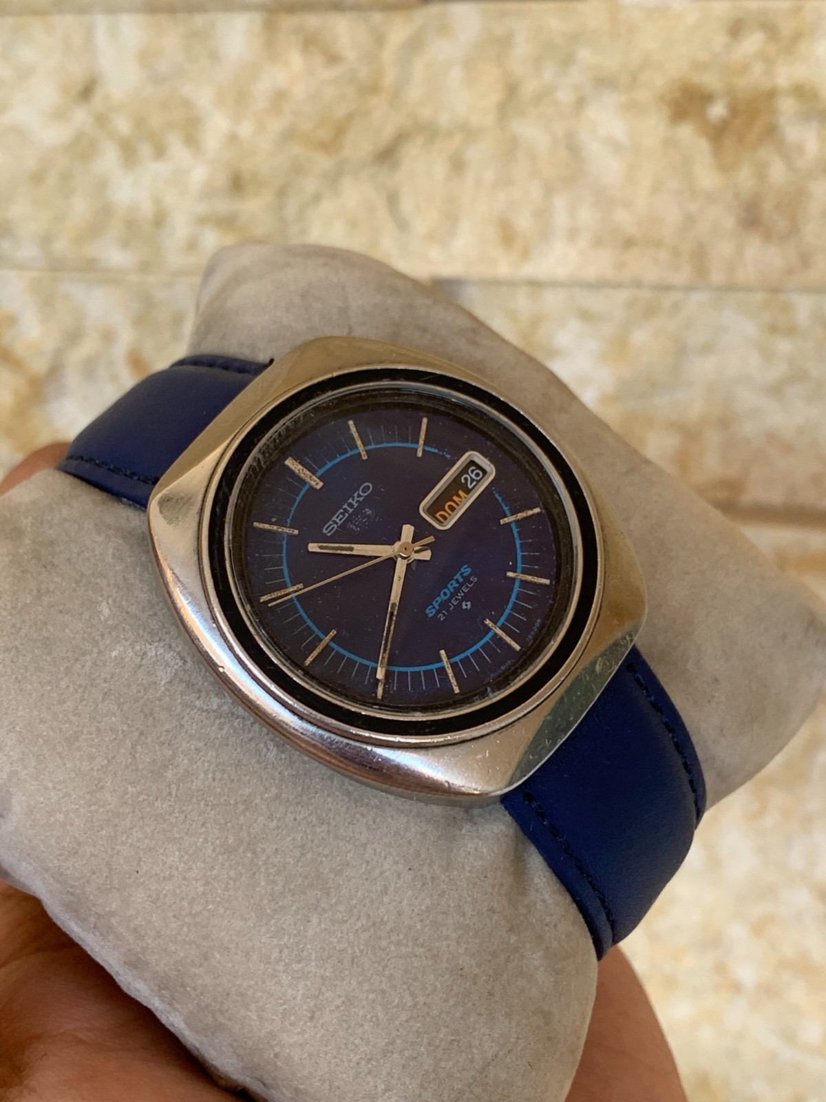 Vintage Seiko 5 Sports 6319-8070 Watch 1970s Blue Dial UFO Automatic 41mm Jumbo