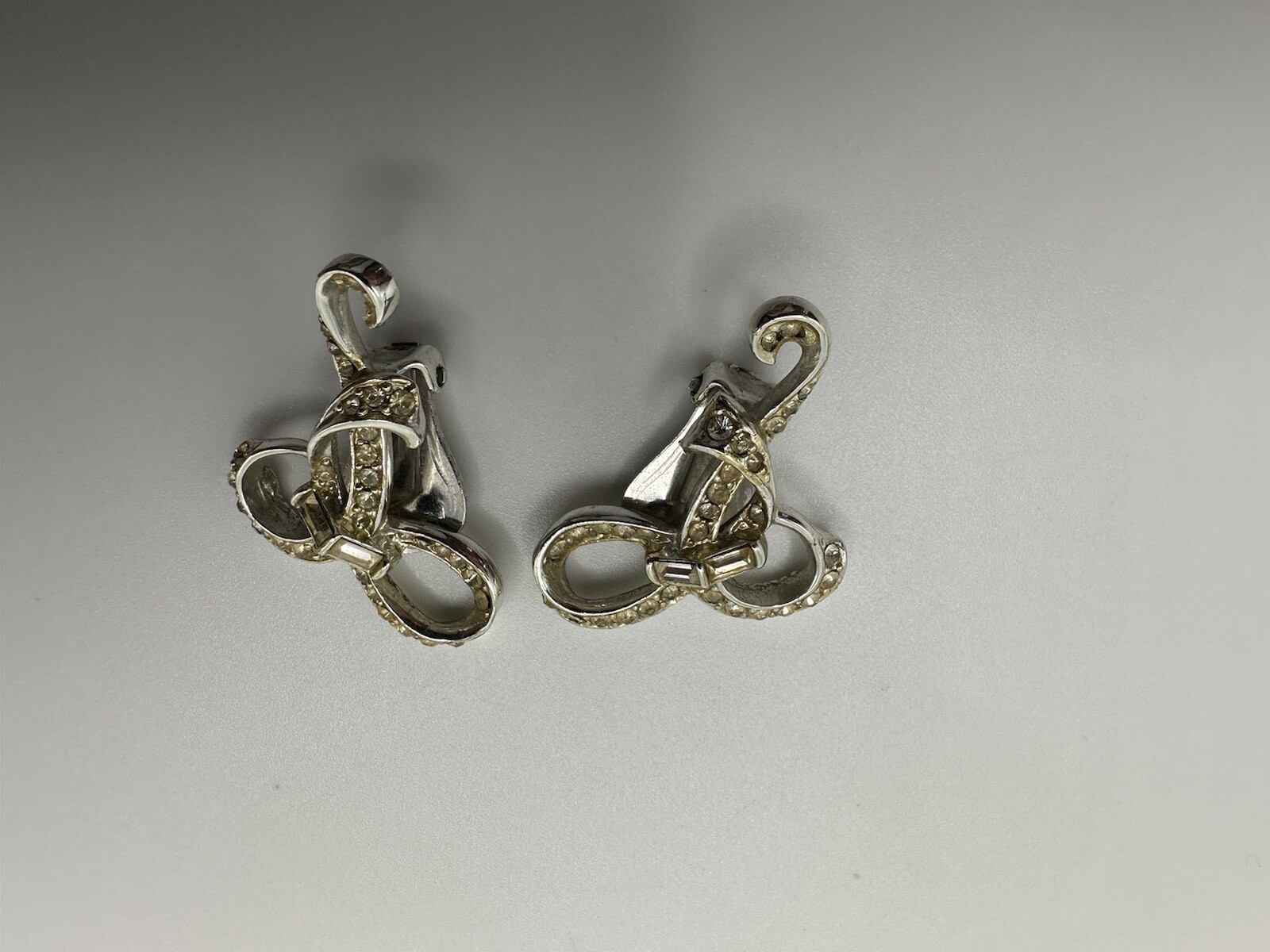 Vintage Old Harboux Clip Earrings 3.6cm JB16