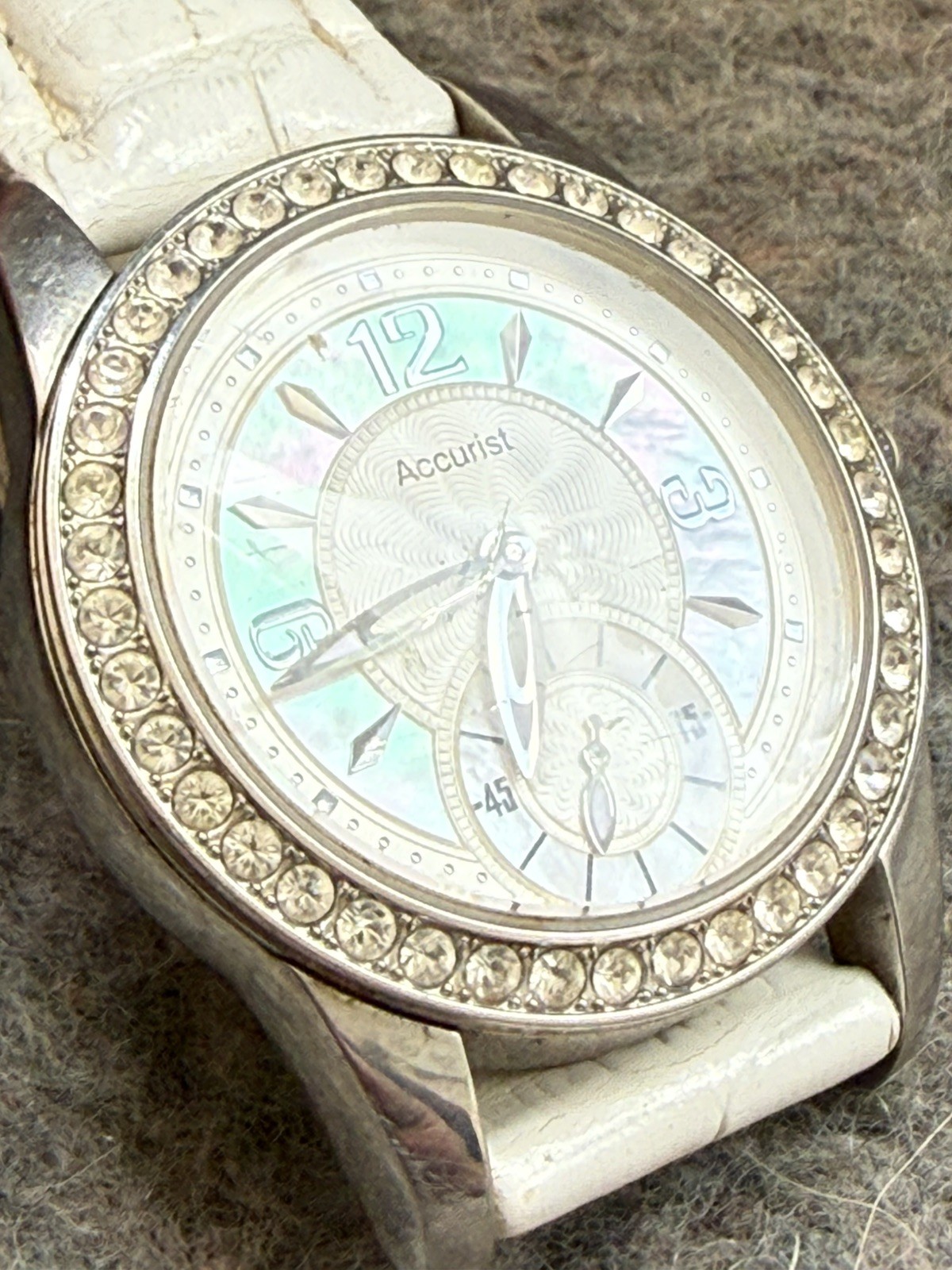 Accurist Ladies Quartz Watch – Mother of Pearl Dial,Crystal Bezel,White Leather