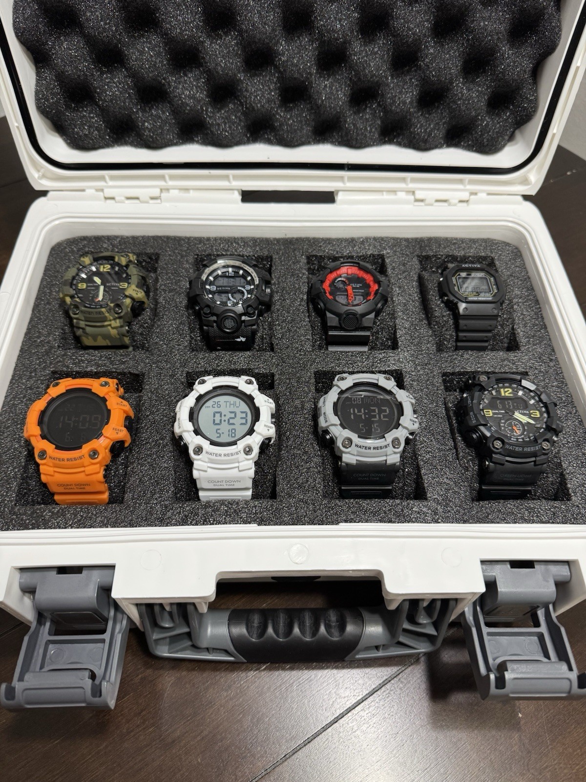 NEW 8 Men’s Activa Sport Watches With Invicta 8 Slot Hard Case !