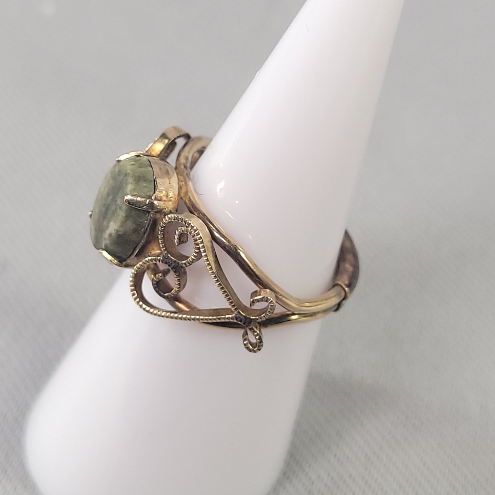 Burt Cassell Vintage Ring 12k Gold Filled Green Jade Filigree Scroll Size 6.25