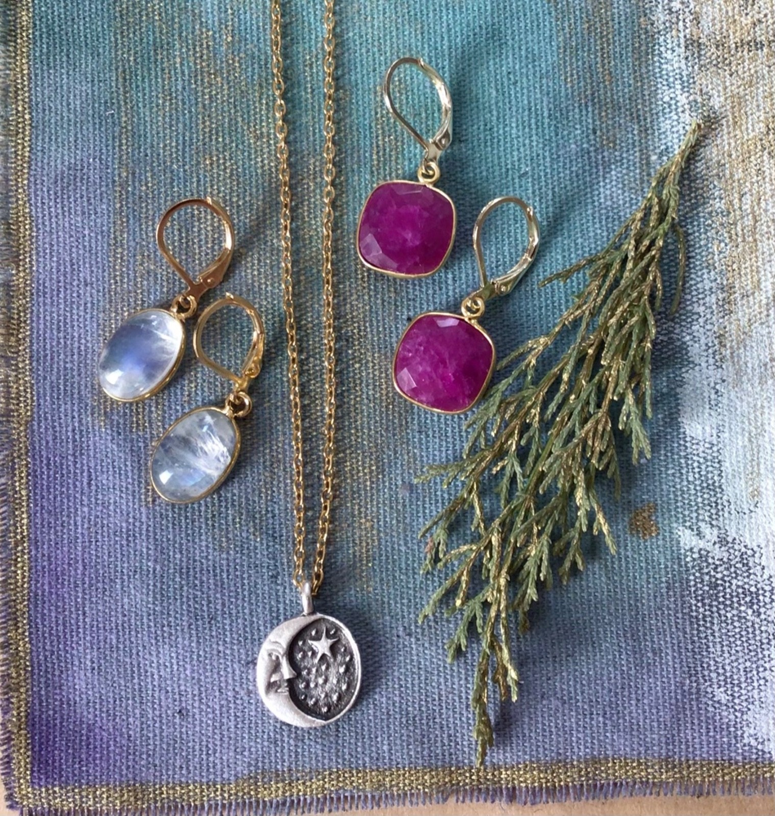 ARTISAN HANDMADE SUNDANCE CHARM NECKLACE HANDCRAFTED SILVER MOON JEWELRY