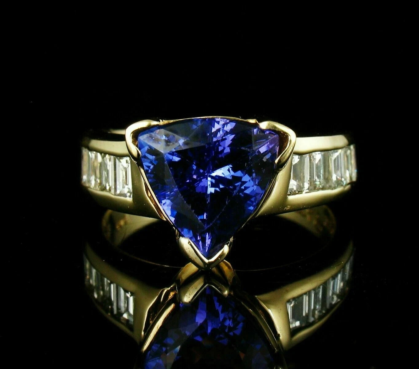 3.12 Ct Trillion Cut Tanzanite Diamond Ring Wedding Ring 14K Yellow Gold