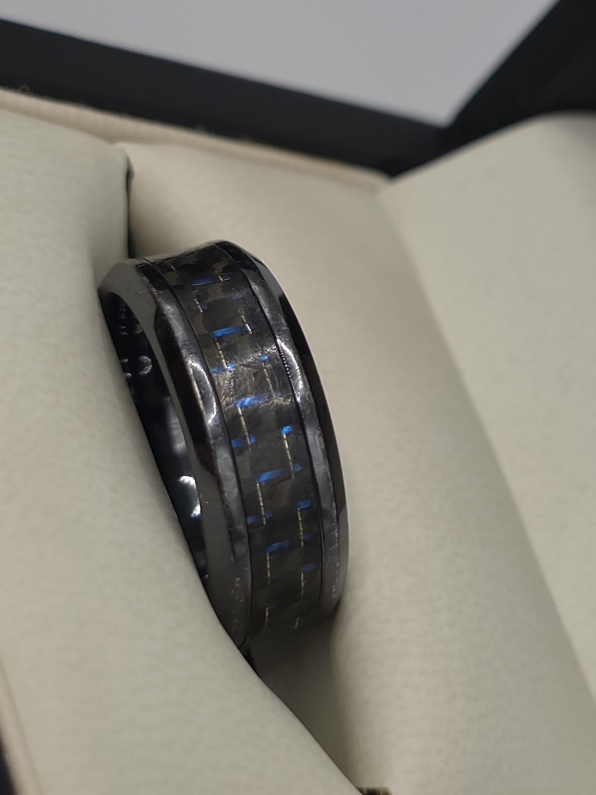 Triton Titanium Wedding Band Ring Approx Size 11 8mm Carbon Fiber Blue Inlay Box