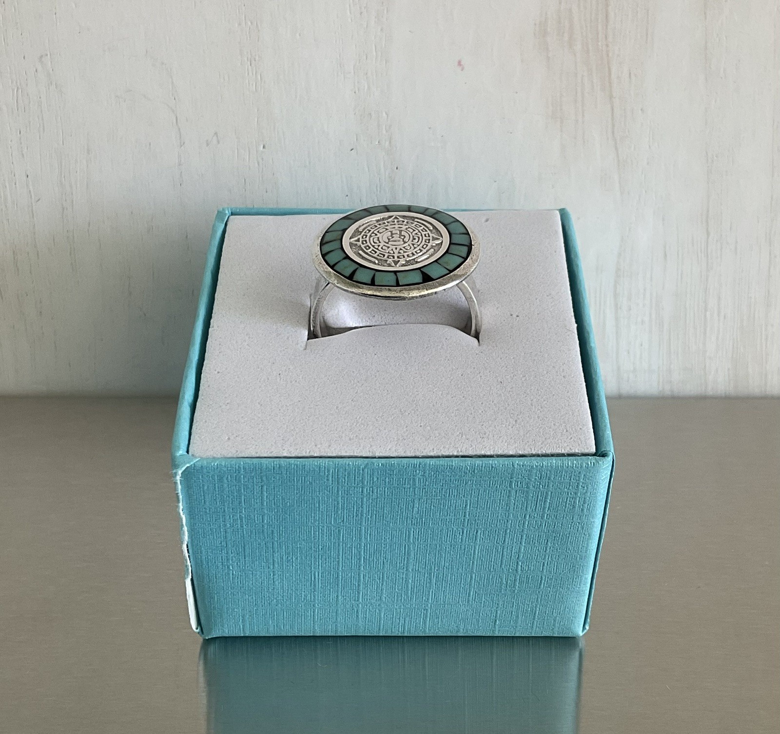 Turquoise Chip Inlay Aztec Calendar Motif Ring 925 Sterling Silver Size 7