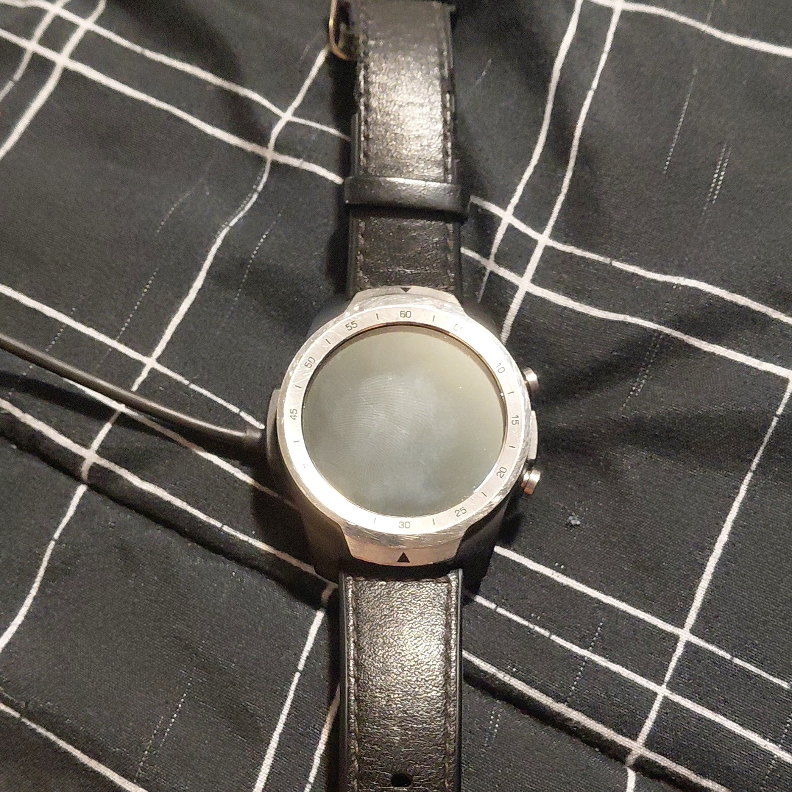 TicWatch Pro 2020 Smartwatch Dual Display, Compatible with Android iOS, Wear OS