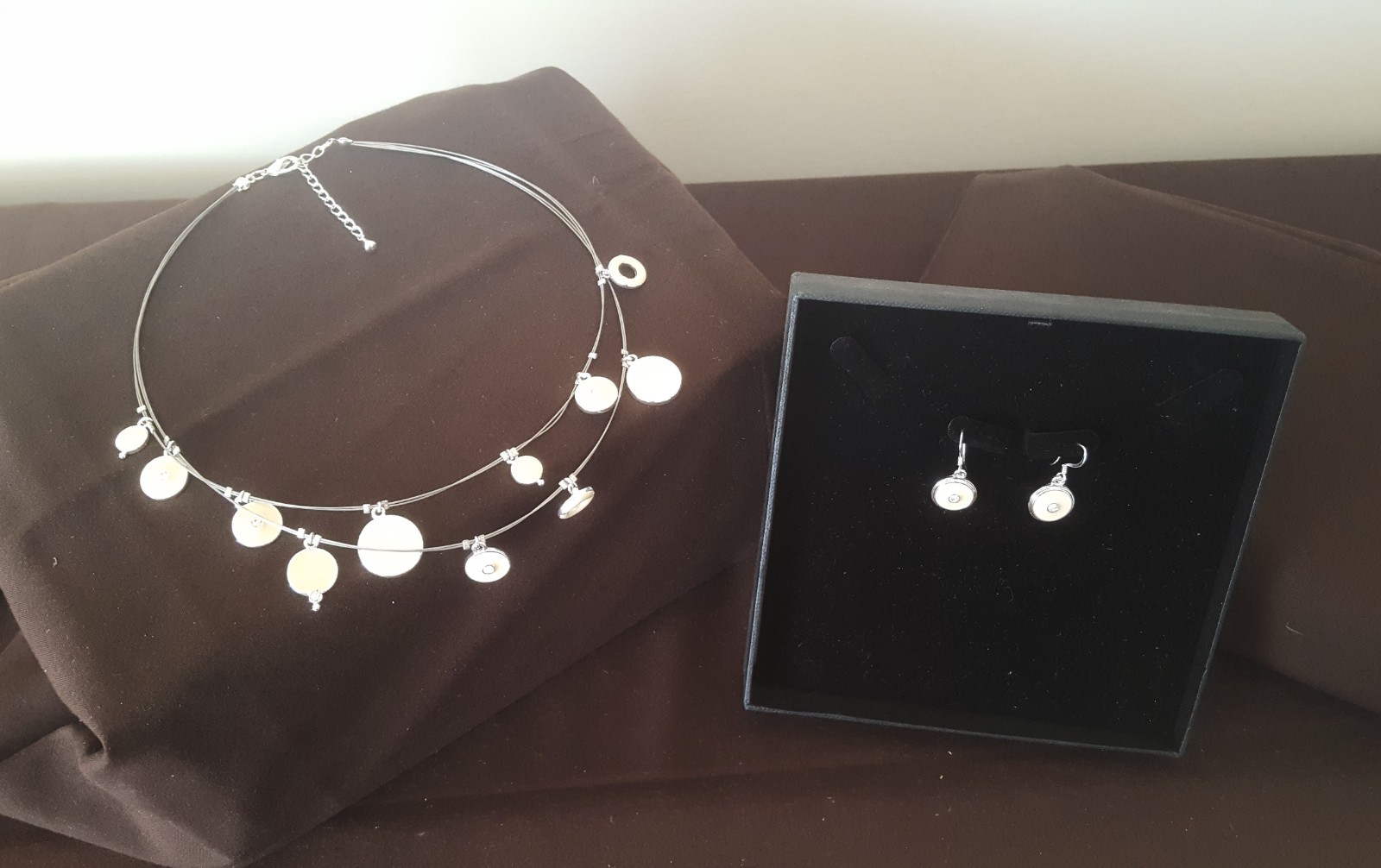 Bliss Womens Round Enamel Drop Pendant Necklace Earrings Set 16″ Branded Box