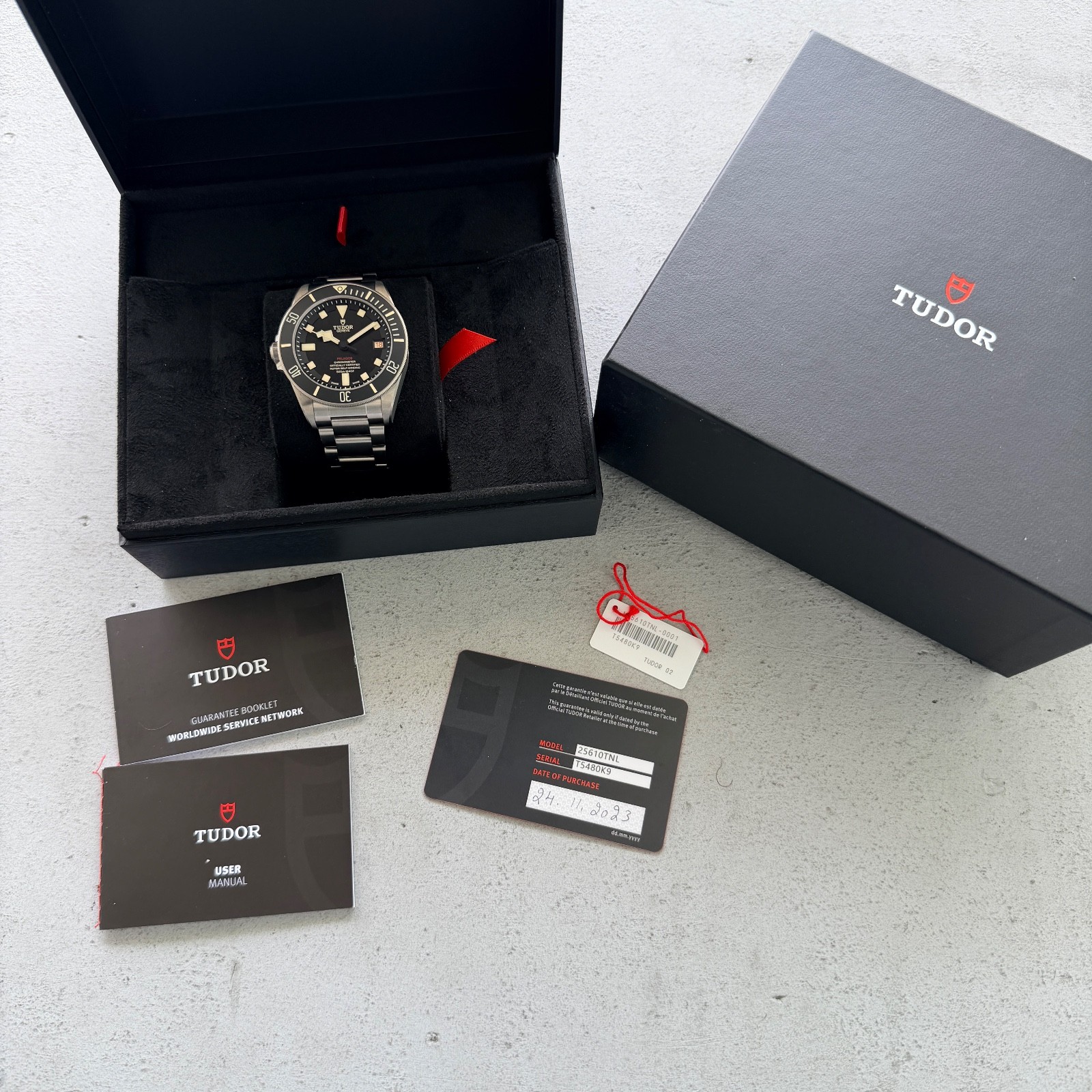 Tudor Pelagos 25610TNL – LHD – Box and Papers