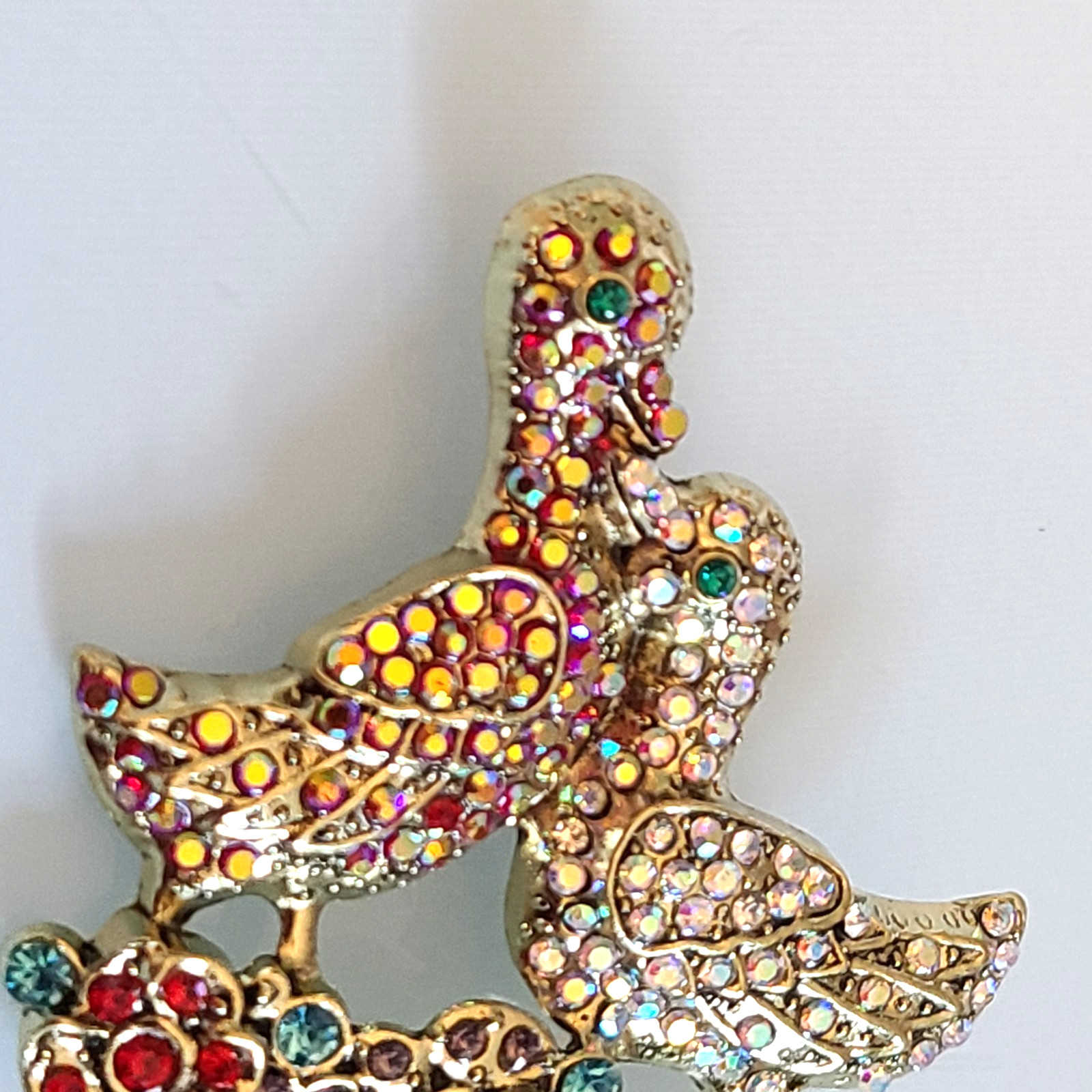 FAB DOUBLE DUCKS GORGEOUS BROOCH 2 1/2 INCHES MULTICOLORED FLOWERS AND AURORA Bs