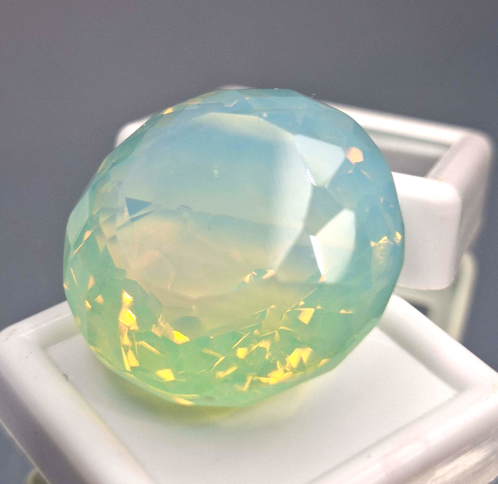 Neon Welo Opal Round Cut 58-60 Ct Loose Natural Certified Gemstone SB1155