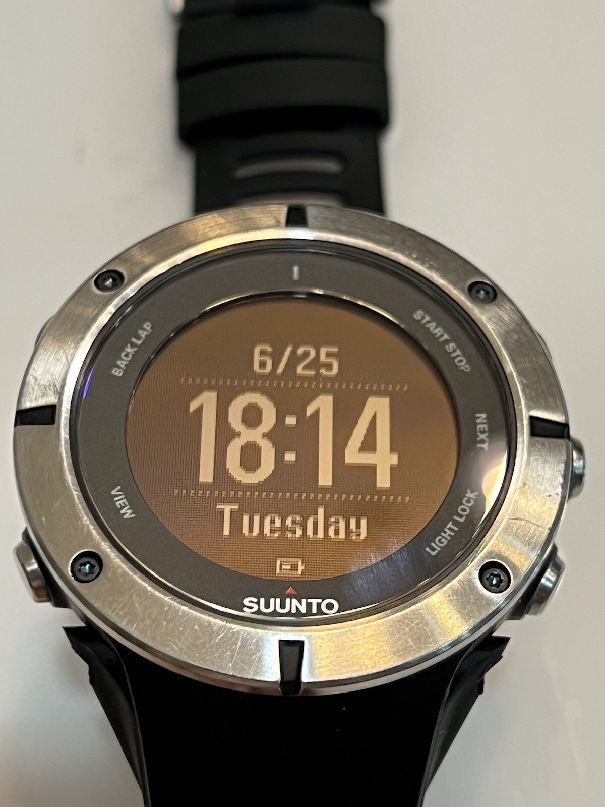 Suunto Ambit2 Watch – Sapphire SS019182000 Slightly Used With New Wrist Band
