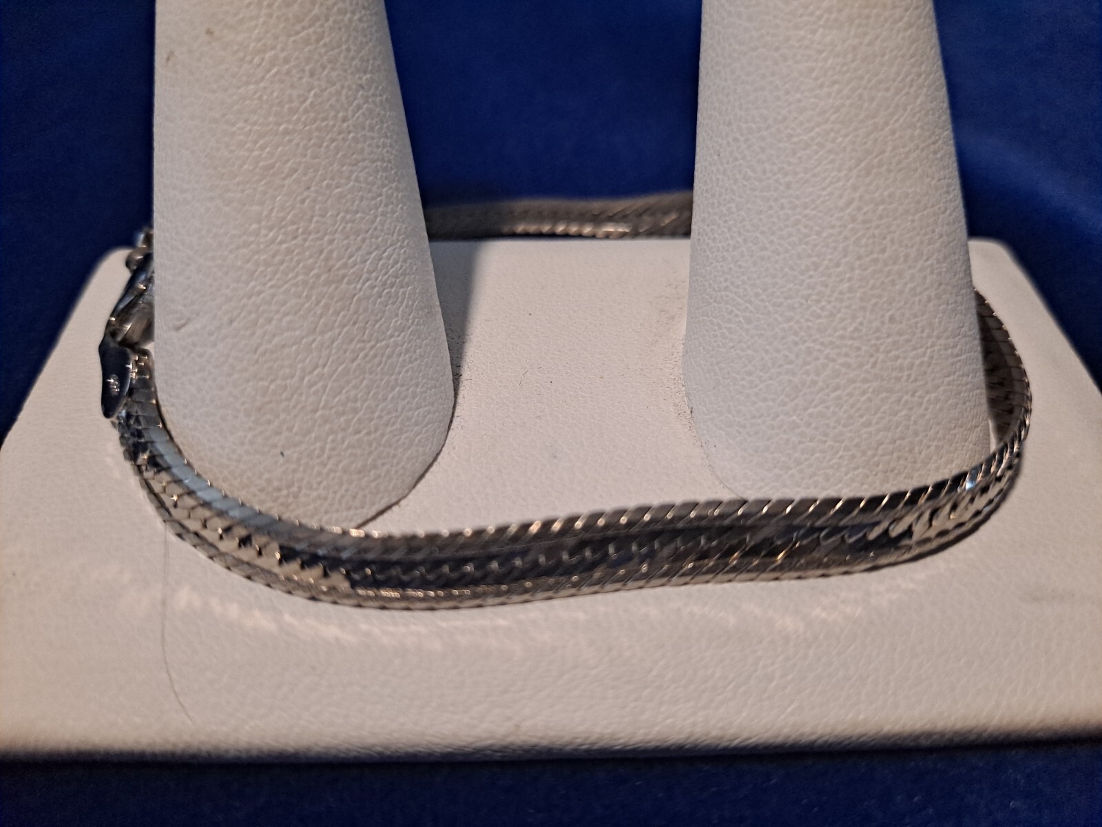 Sterling Silver, FGS Vior Italy 8″ Herring Bone Bracelet
