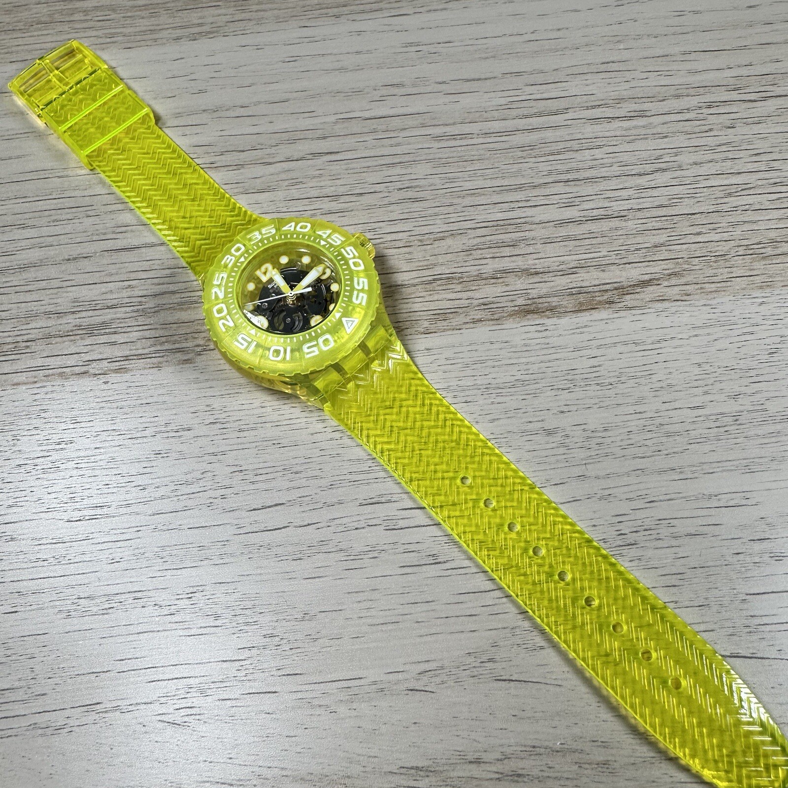 NEW✅ Swatch Yellow Lemon Profond Skeleton Dial Translucent Lemon Yellow Watch