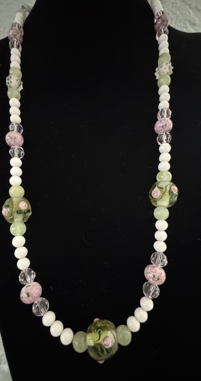 Vintage Chinese Art Glass Floral Lampwork Bead Necklace Estate Collection