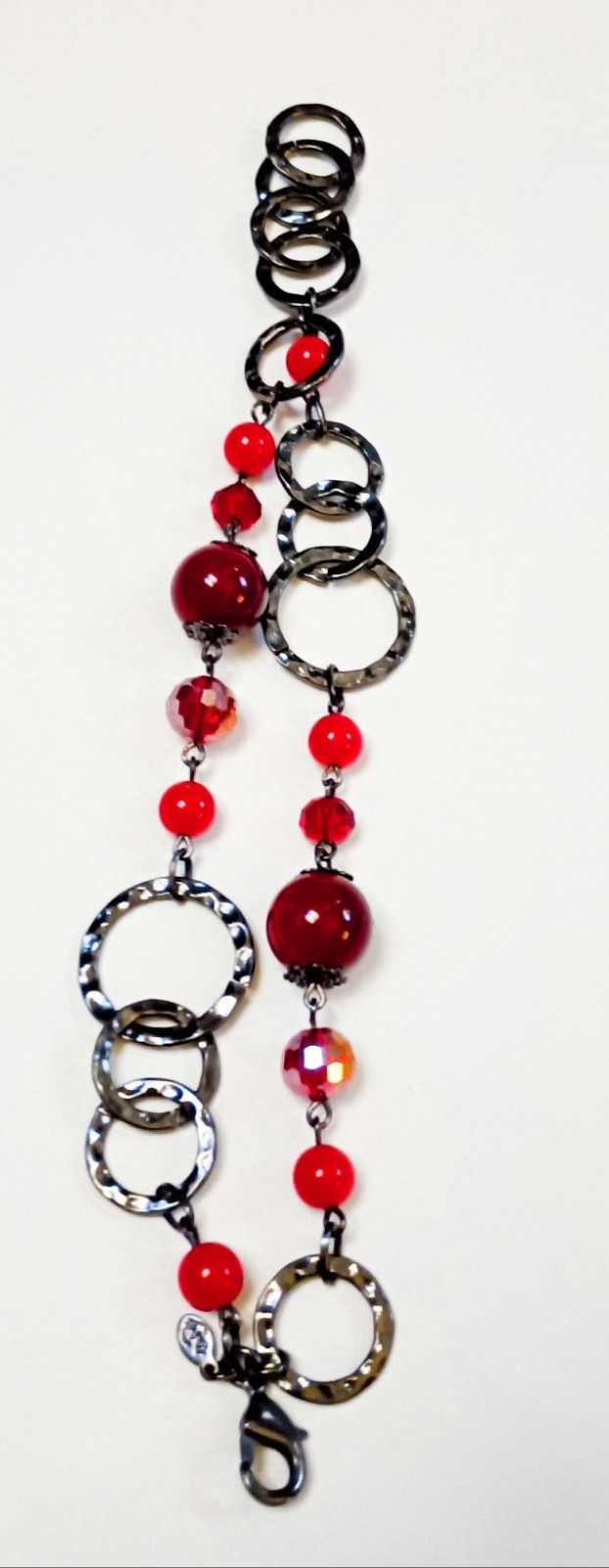 Premier Designs VERY BERRY Gunmetal Circle And Red Bead Bracelet