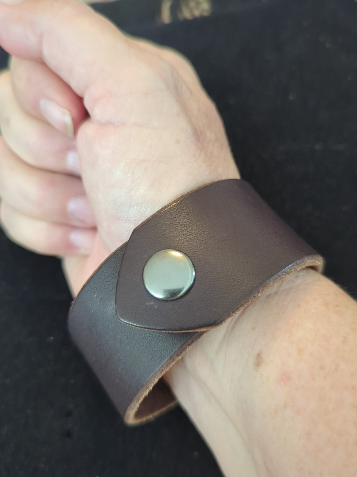 Dark Brown Leather Snap Button 9.5 Inch Bracelet Hand Made Simple No Pattern