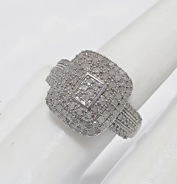 Natural Diamonds And 925 Silver Ring Size 7