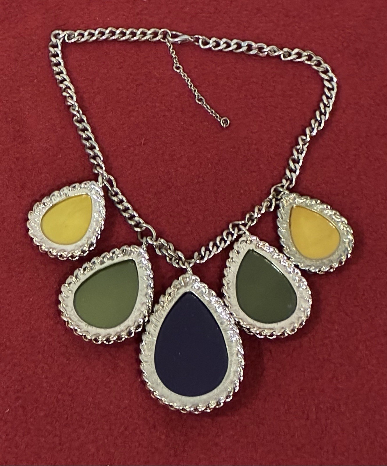 2 NECKLACES 1 Gold Green Plum Colored Teardrop & 1 Green Squares & Gold Chain