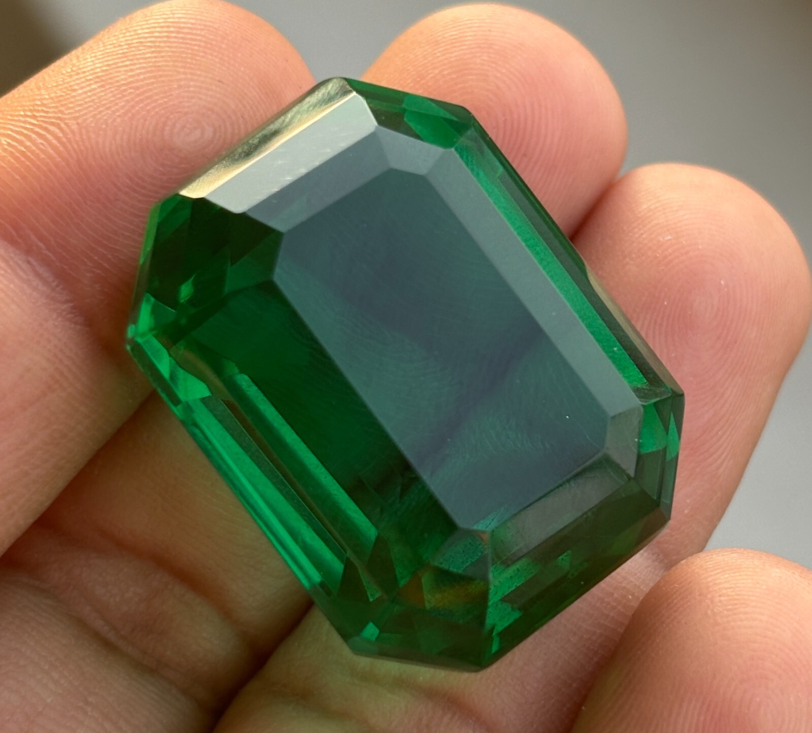 100 Cts Natural Green Emerald Emerald Cut Certified Colombian Loose Gemstone