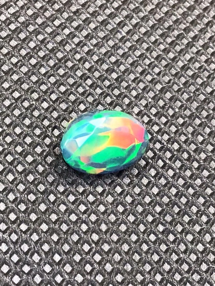 1.75ct Natural Black Opal Oval Cut – Bright Multicolour Fire Clean Stone 9.40mm✨