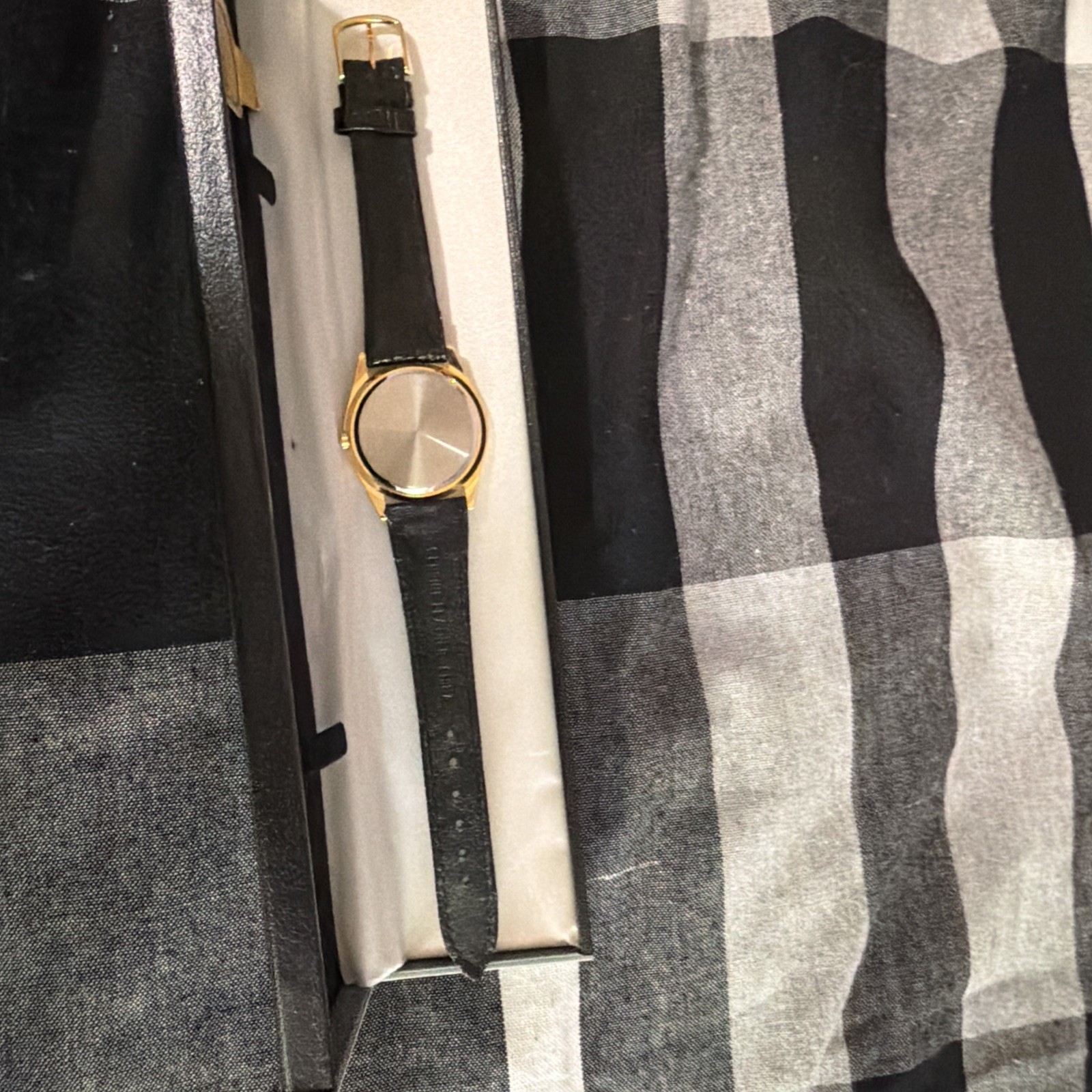 Taj Mahal Trump Watch Men Time Component Limited